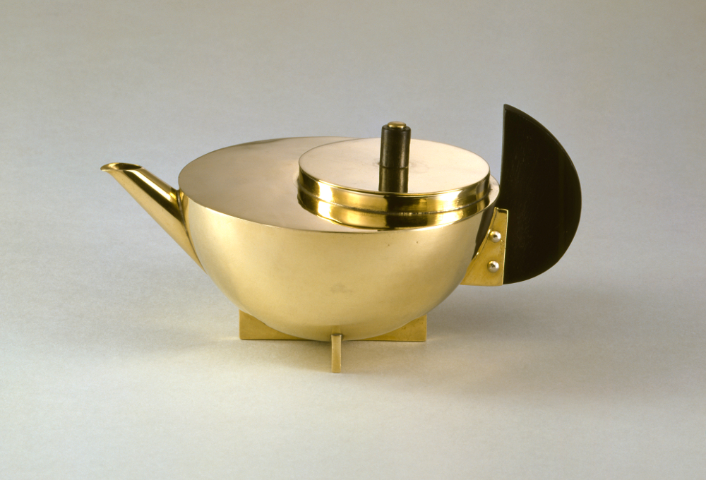 A jaunty angle on Bauhaus