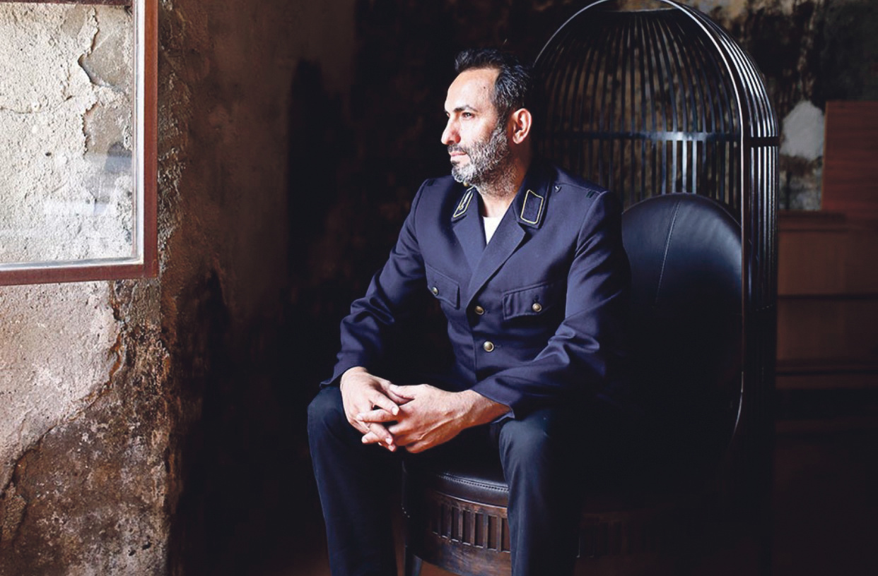 Refugees on Mars: Halil Altindere