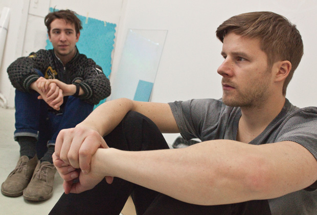 Oliver Laric: Destroying an image