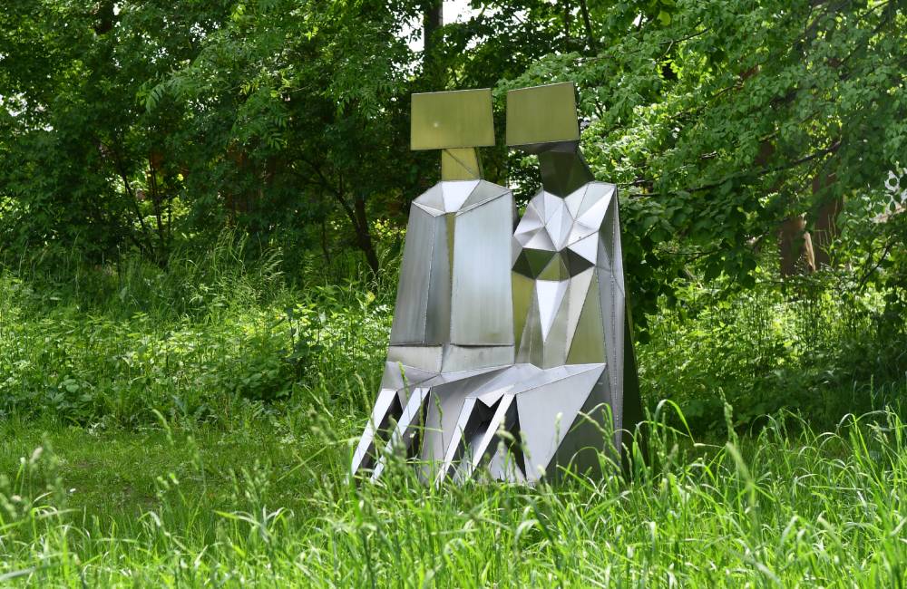 Time for an art stroll? Visit Schlossgut Schwante Sculpture Park