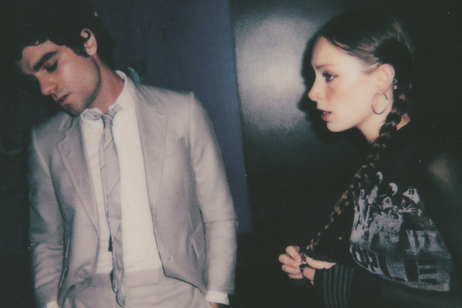 Del Water Gap and Holly Humberstone have teamed up for a single about a long-distance relationship, ‘Cigarettes & Wine’