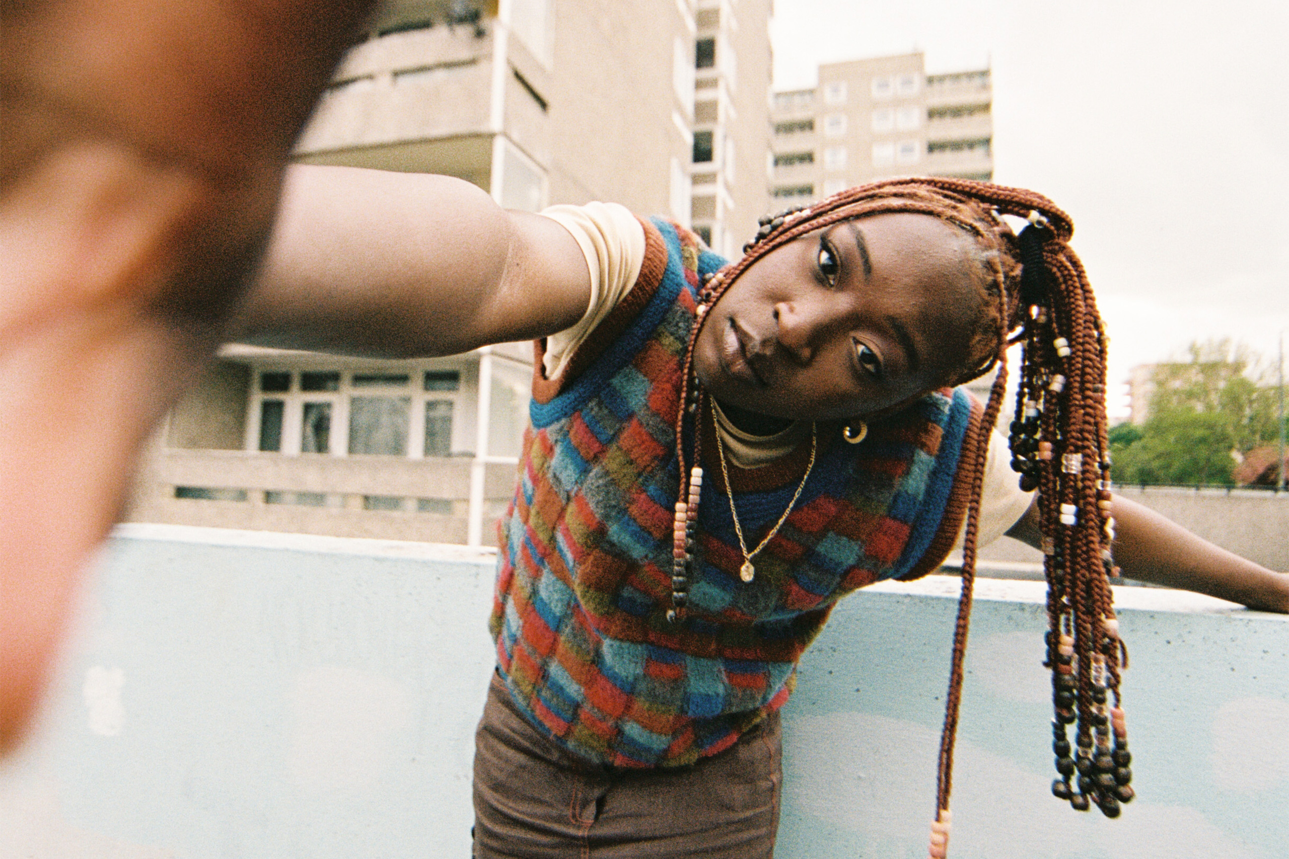 LULU. is teasing her debut EP with early single ‘Let Go’