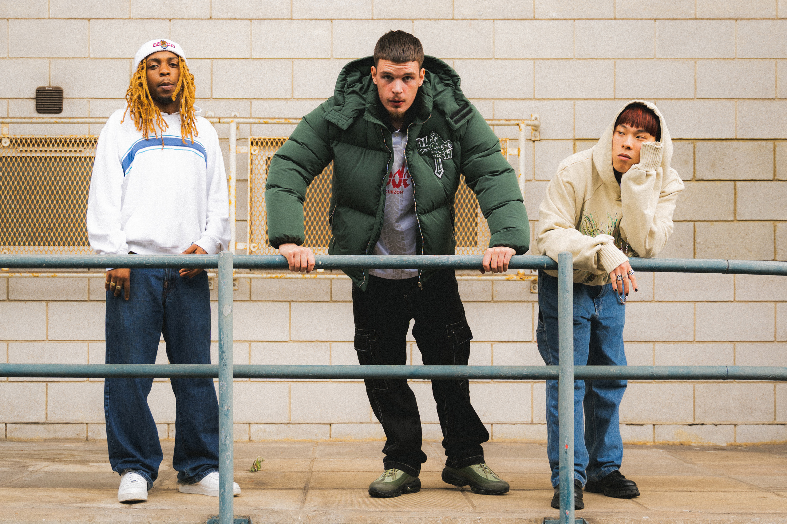 Frozemode have dropped their new single ‘Black Hole’, exploring themes of introspection and escapism
