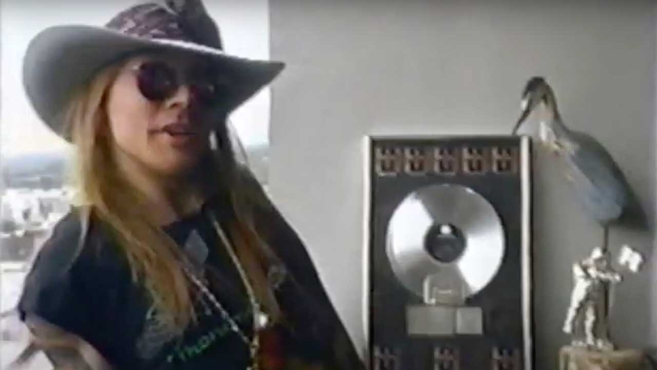 In 1991 a student from Akron, Ohio, won Axl Rose’s apartment in Hollywood in an MTV competition: First, she had to evict him