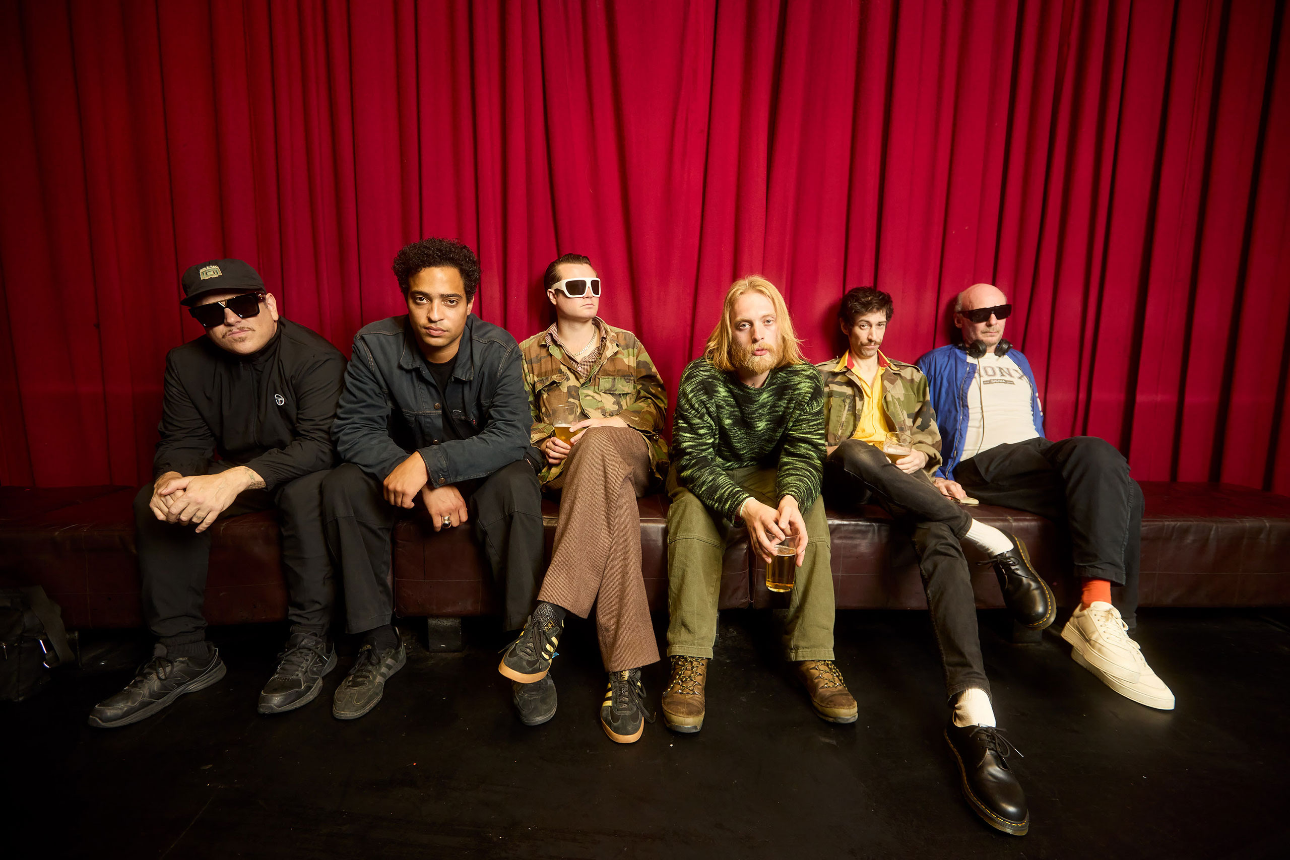 Warmduscher are fighting back with their new track ‘Staying Alive’