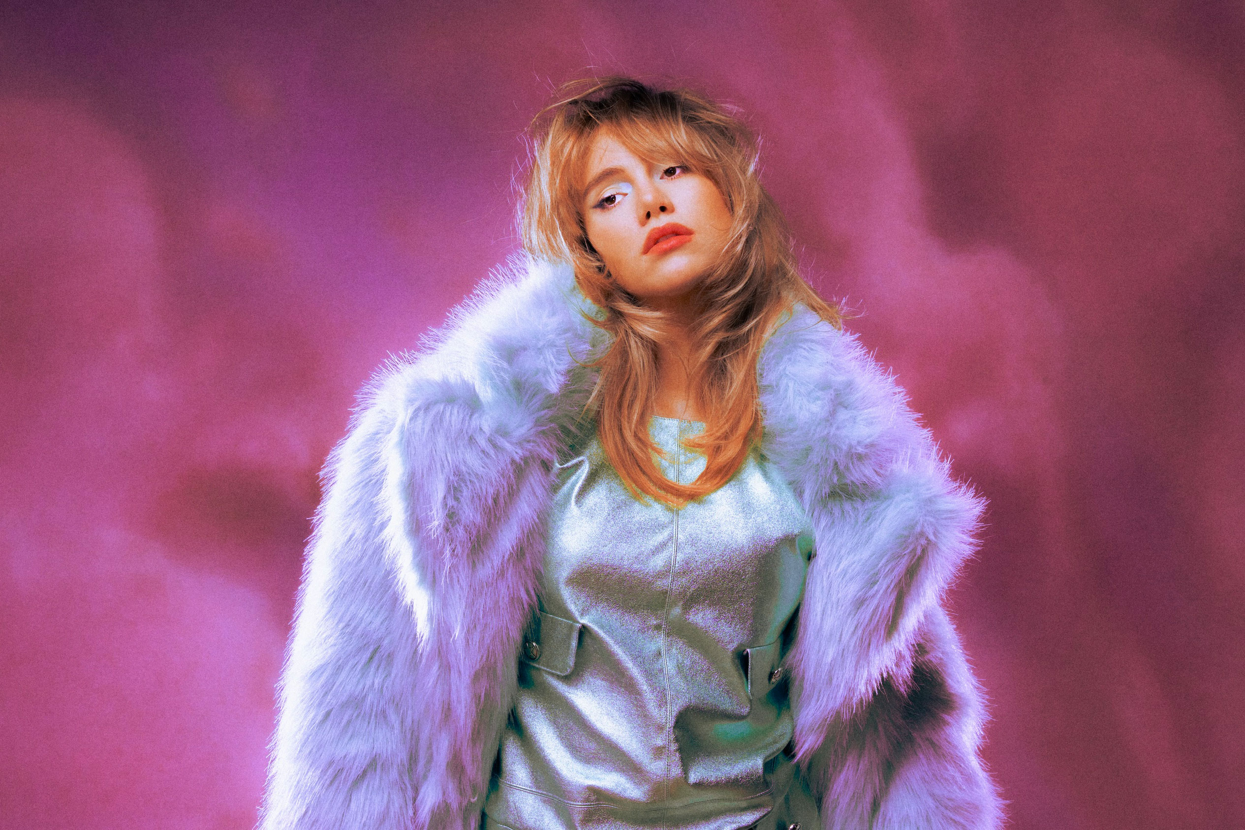Suki Waterhouse has released a new video for ‘Model, Actress, Whatever’