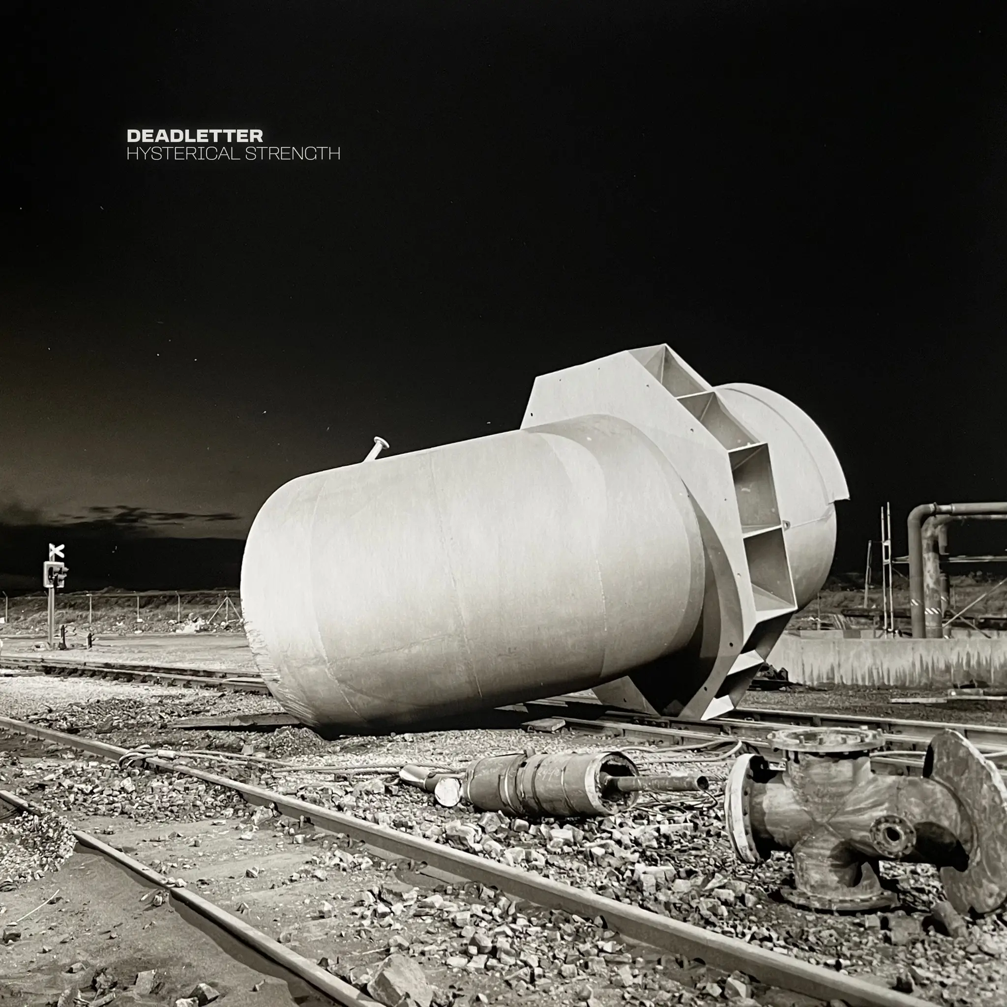DEADLETTER – Hysterical Strength