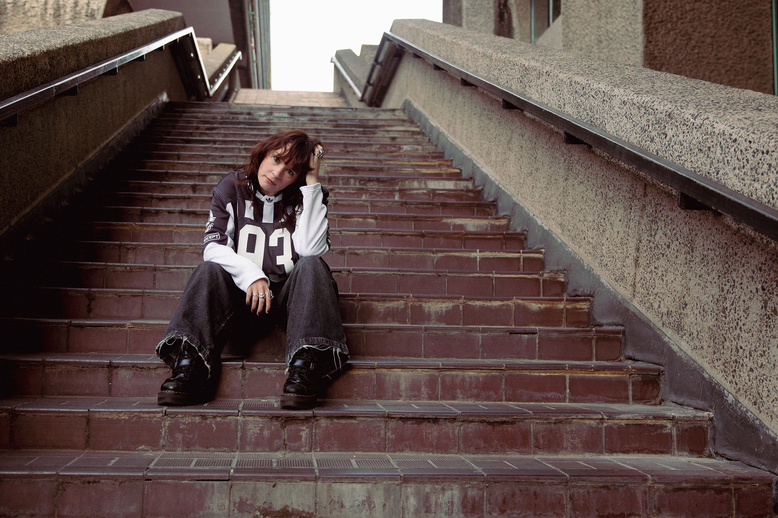 total tommy has announced her debut album ‘bruises’ with new single ‘Plus One’