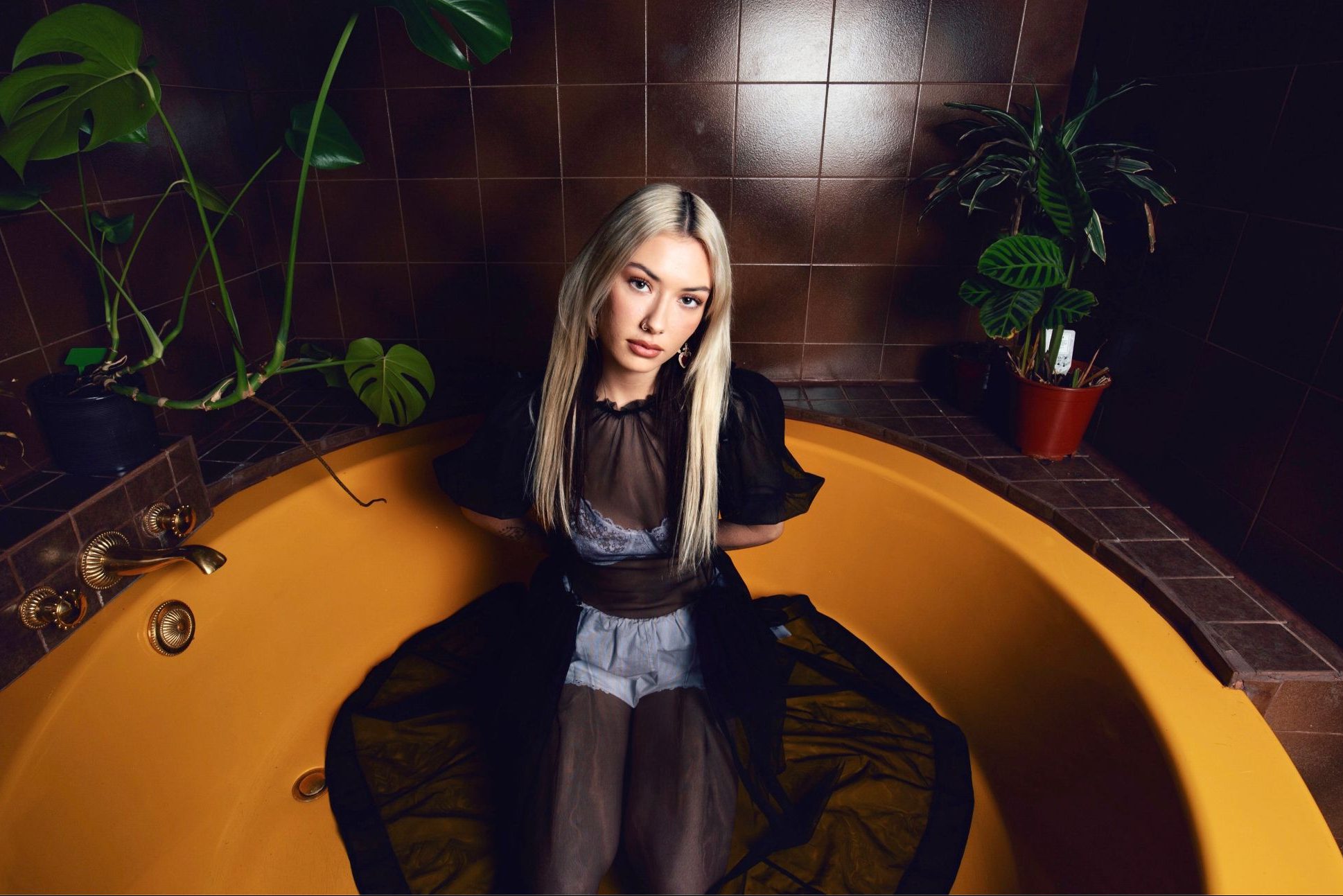 Nieve Ella has confirmed new UK headline tour for March 2025