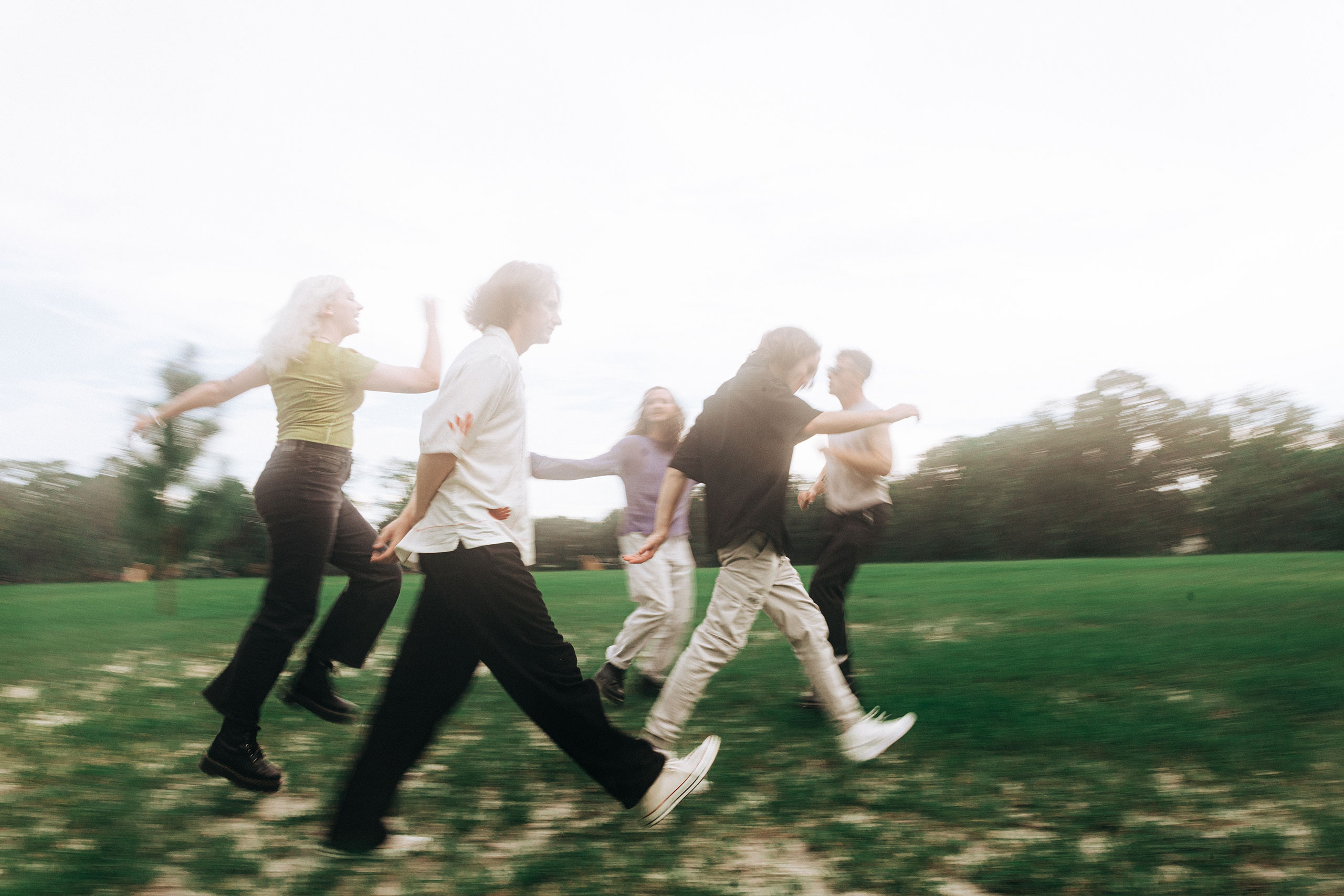 flipturn highlight toxic positivity with their new single, ‘Juno’