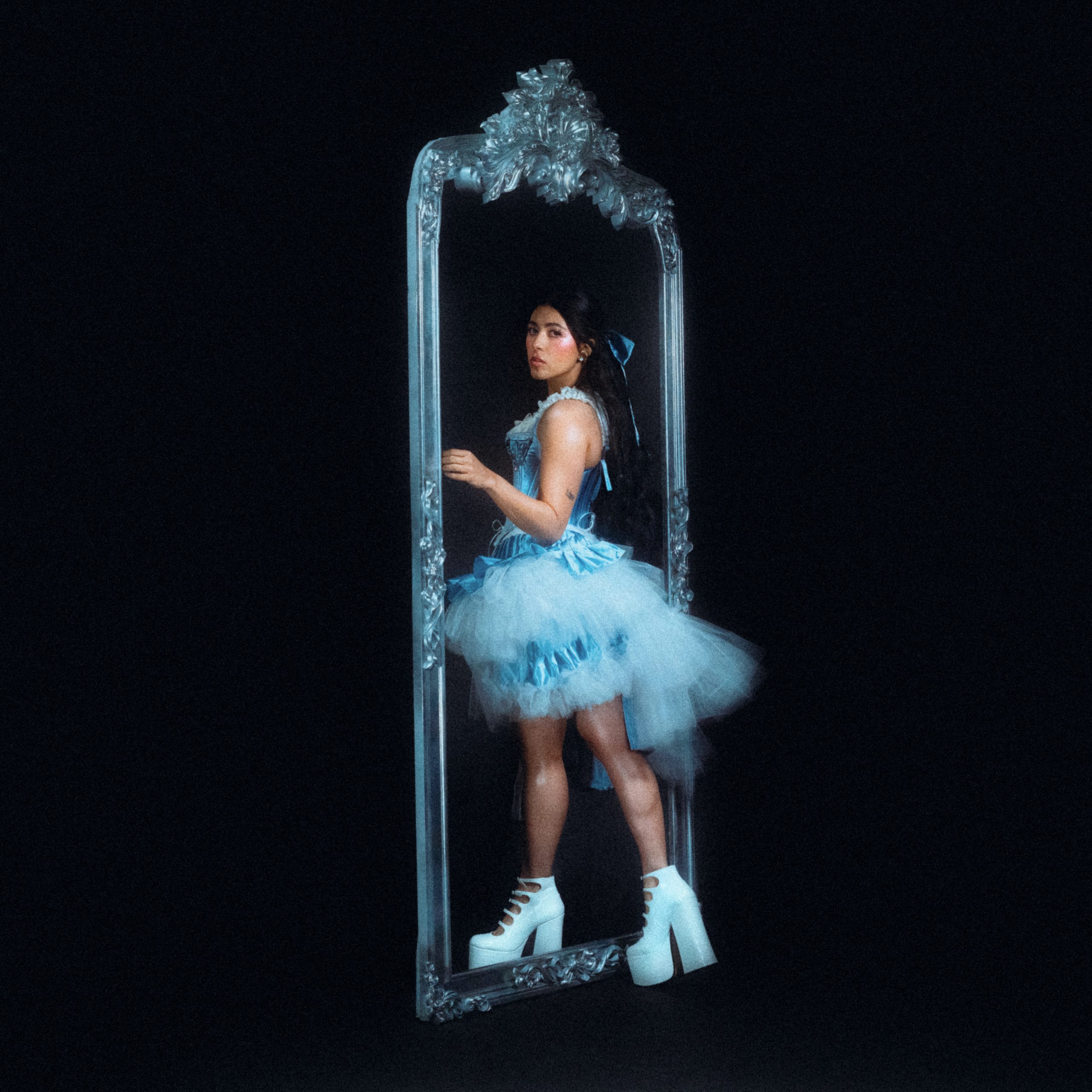 Pom Pom Squad – Mirror Starts Moving Without Me