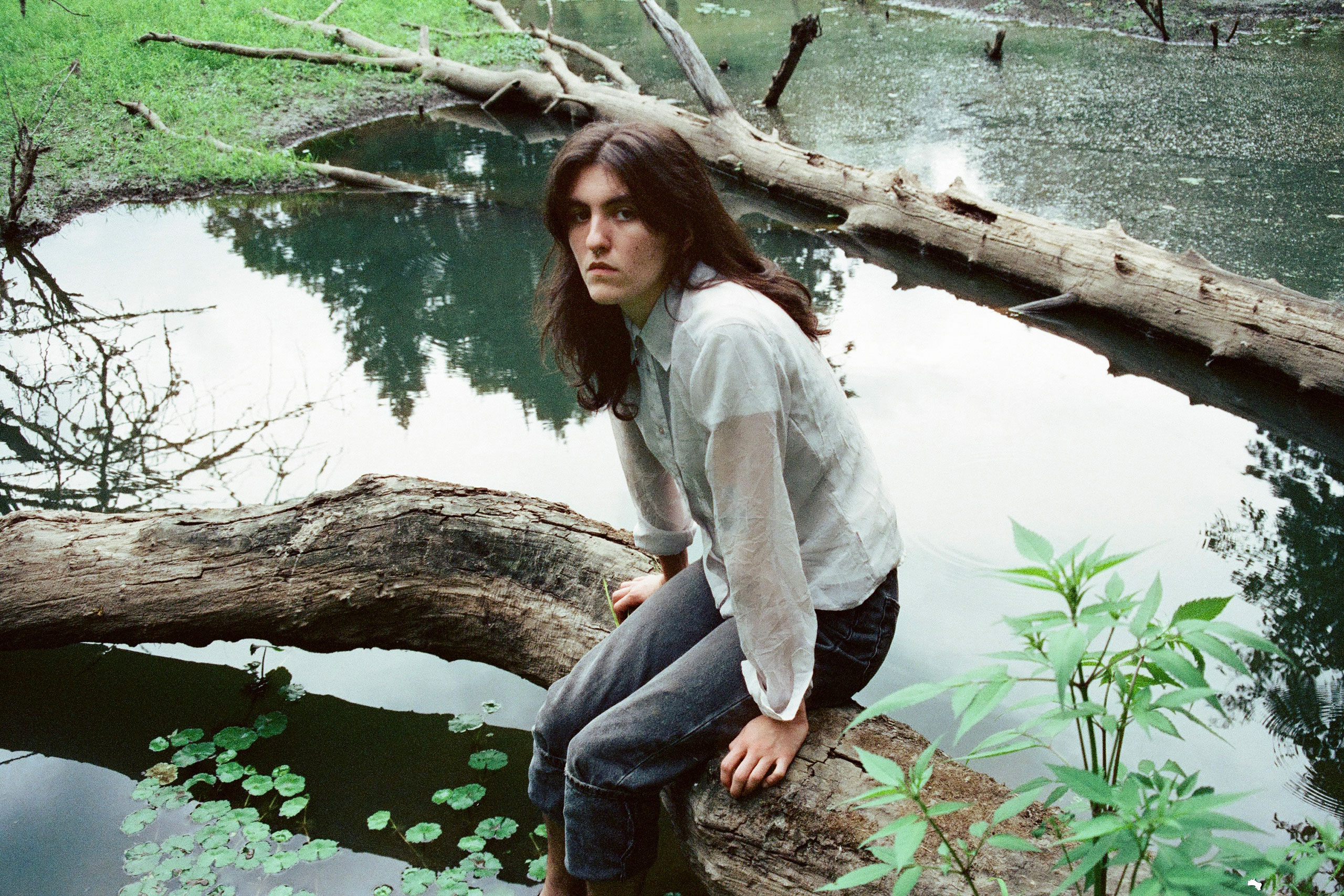 Searows has shared his delicate new single ‘to be seen’, from upcoming EP ‘flush’