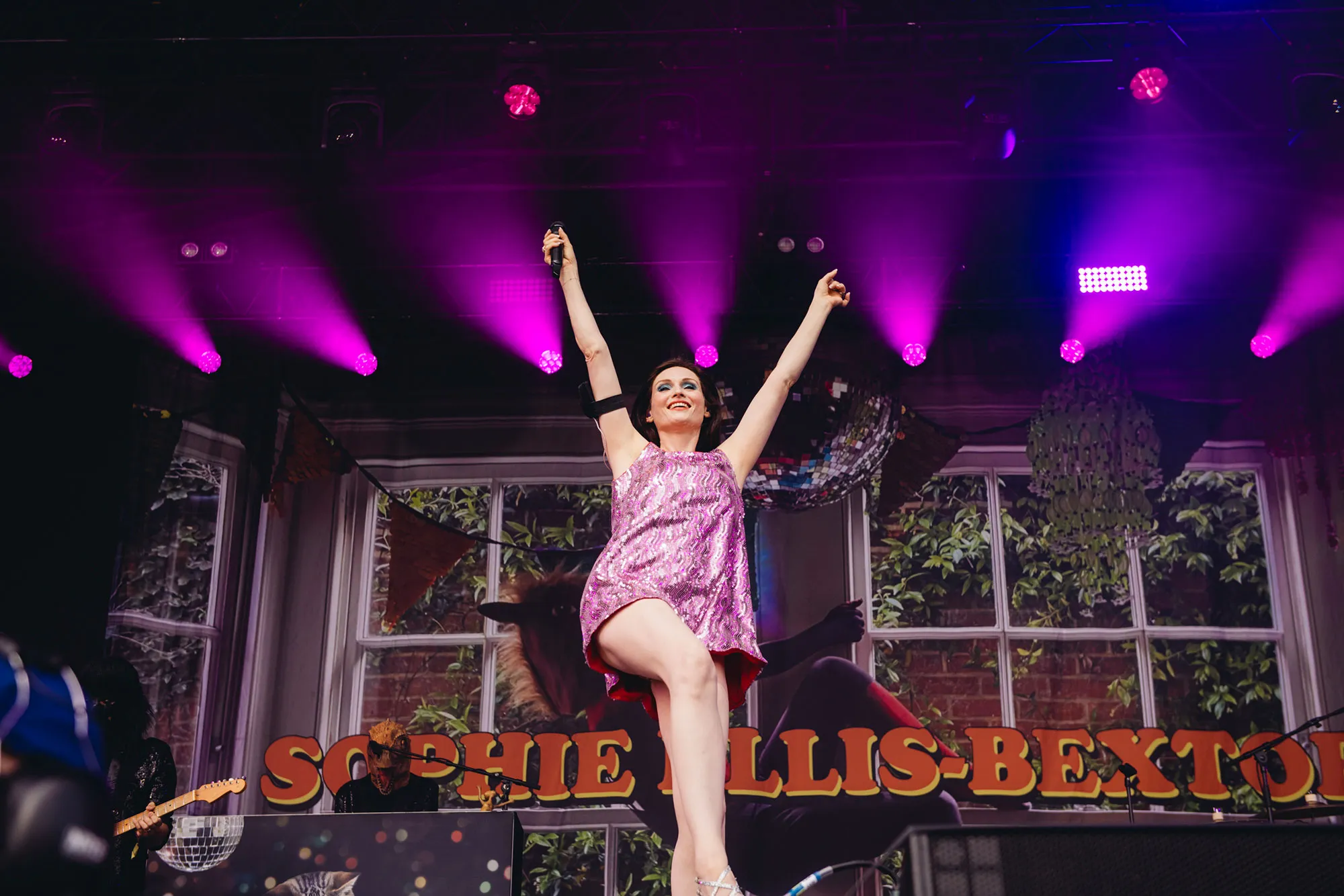 Sophie Ellis-Bextor has shared a new video for ‘Freedom Of The Night’