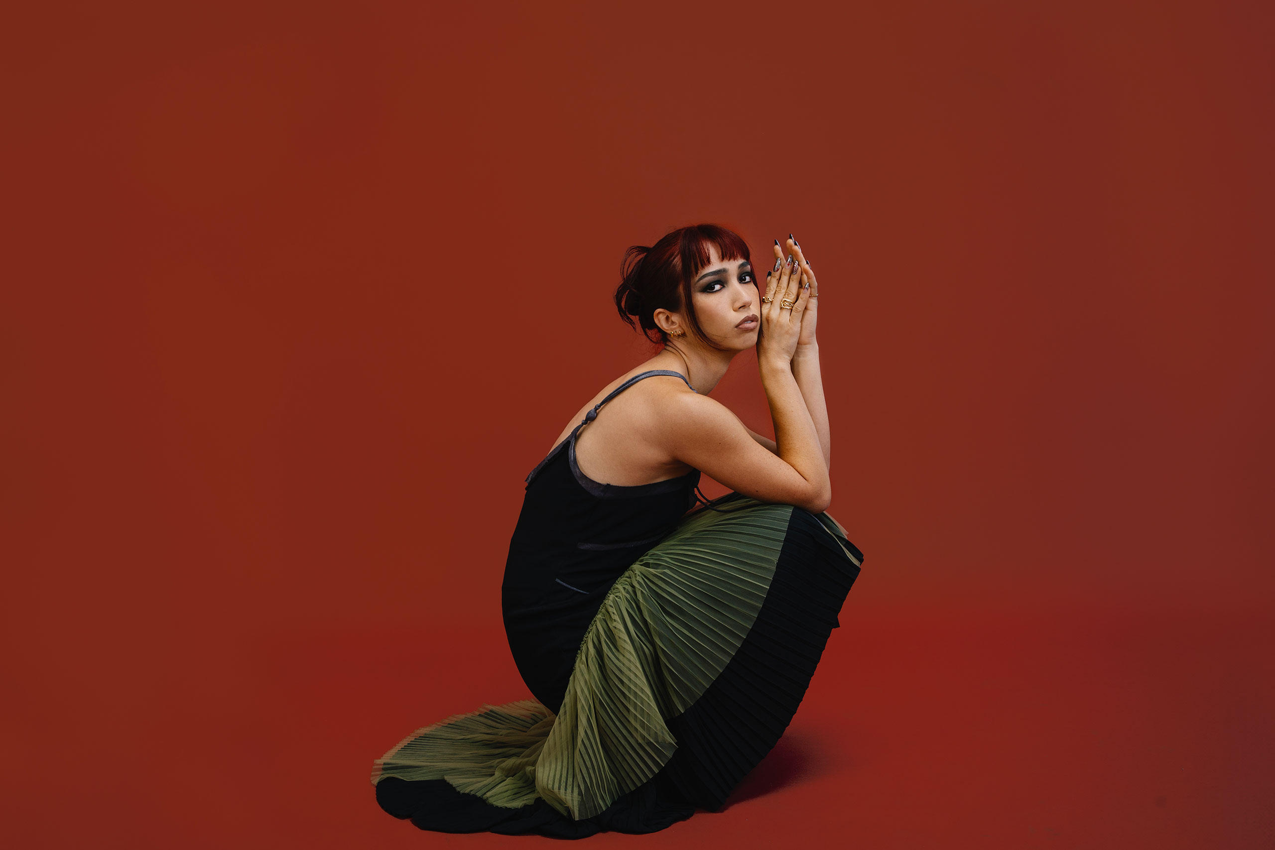 Wallice has shared new single ‘Deadbeat’ from her upcoming debut album ‘The Jester’