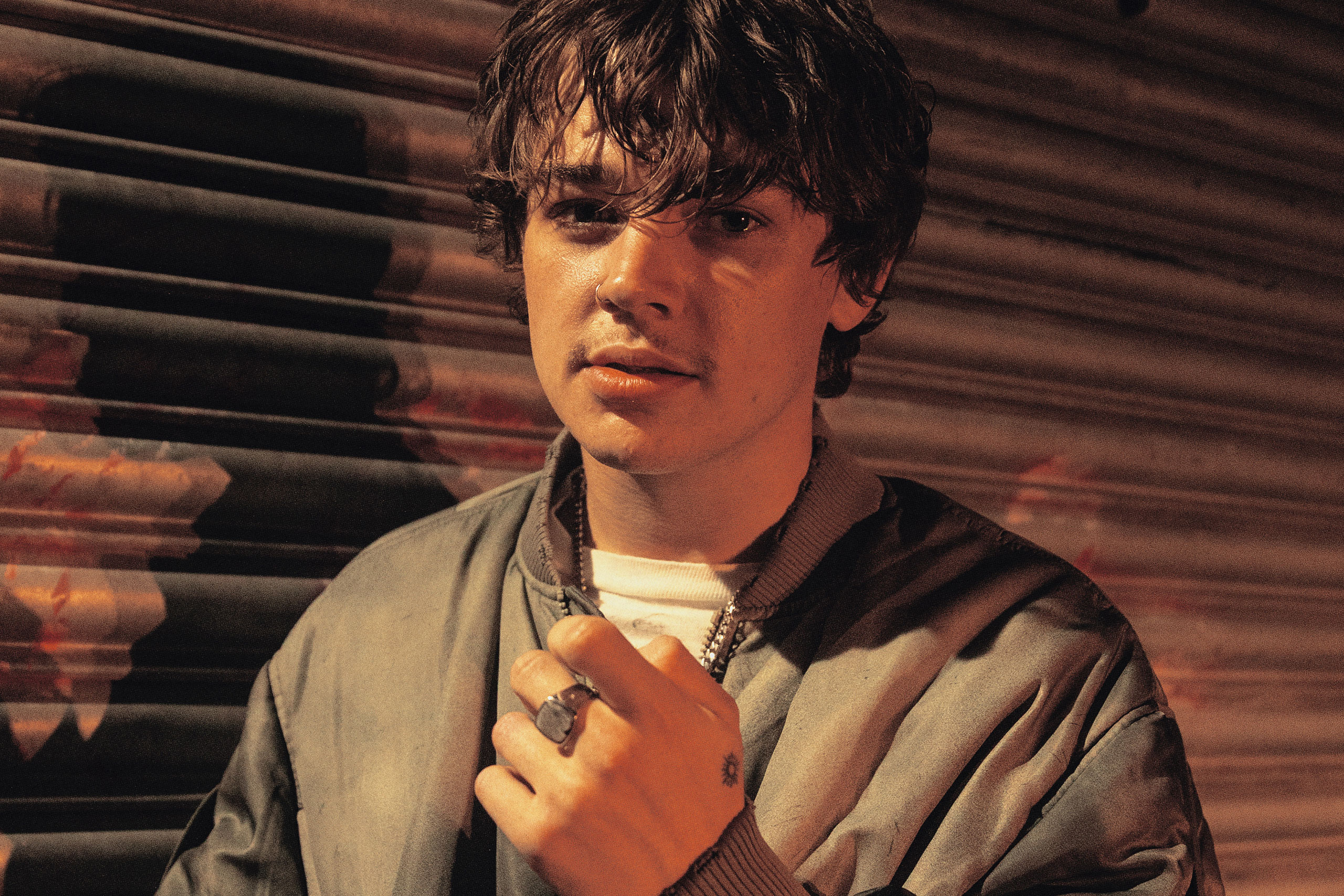 Thomas Headon has returned with his new single ‘Panic!’ after a six-month break