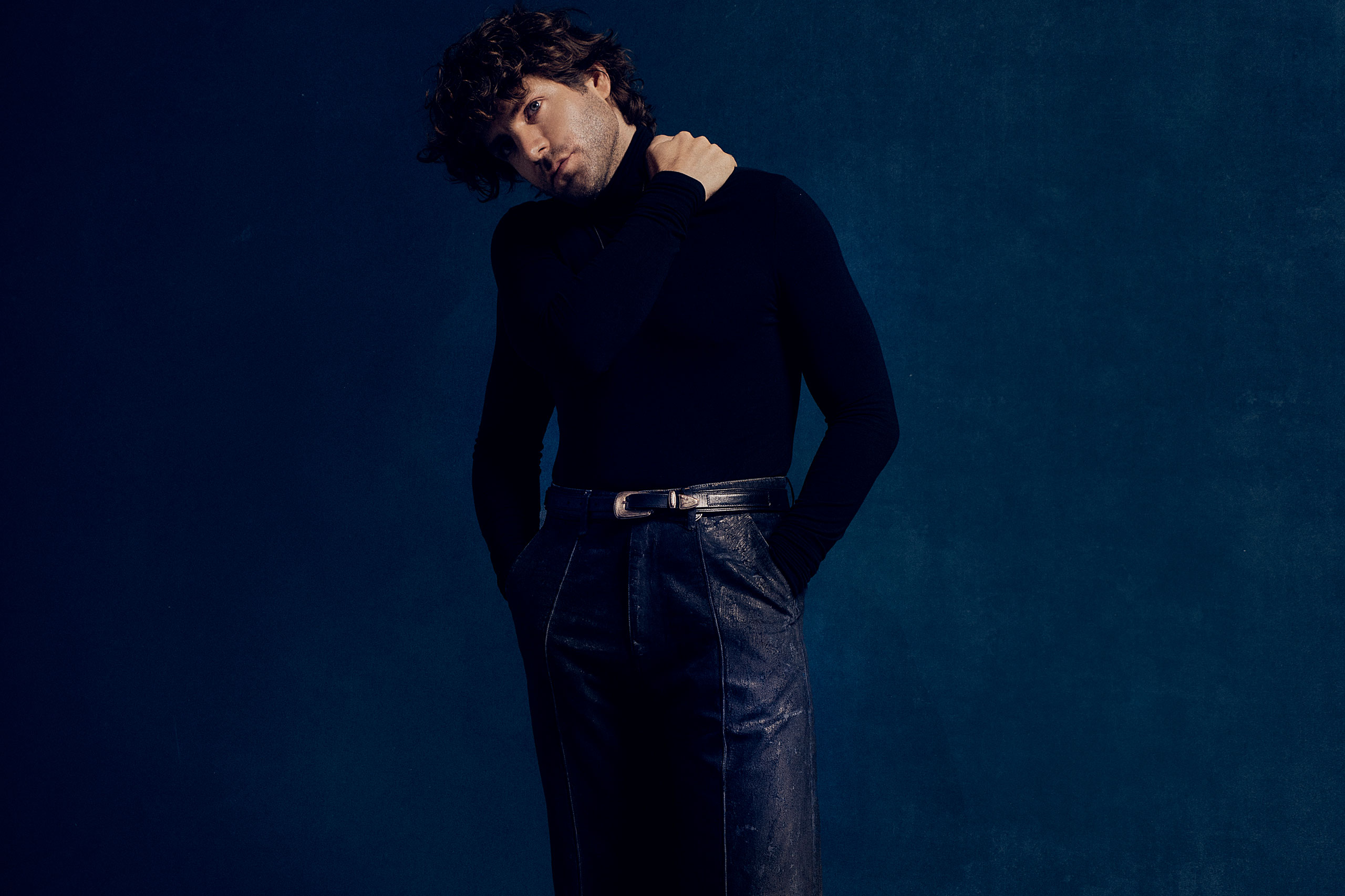 Paul Prier is fighting off pollen and itchy eyes with his new French pop gem, ‘Dust’