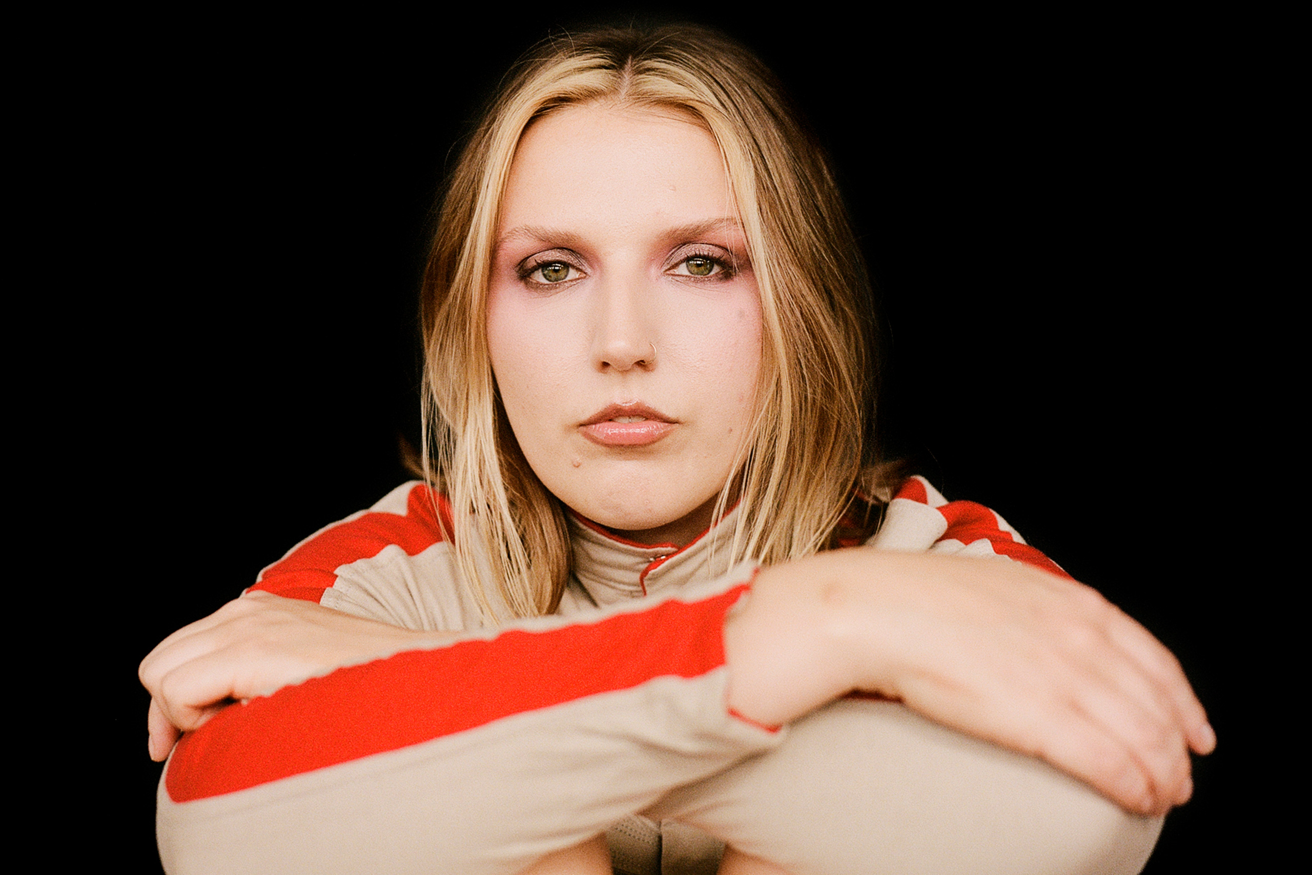 Girl Next Door has released her new EP, ‘Darling I Saw The Way You Looked At Me Tonight’