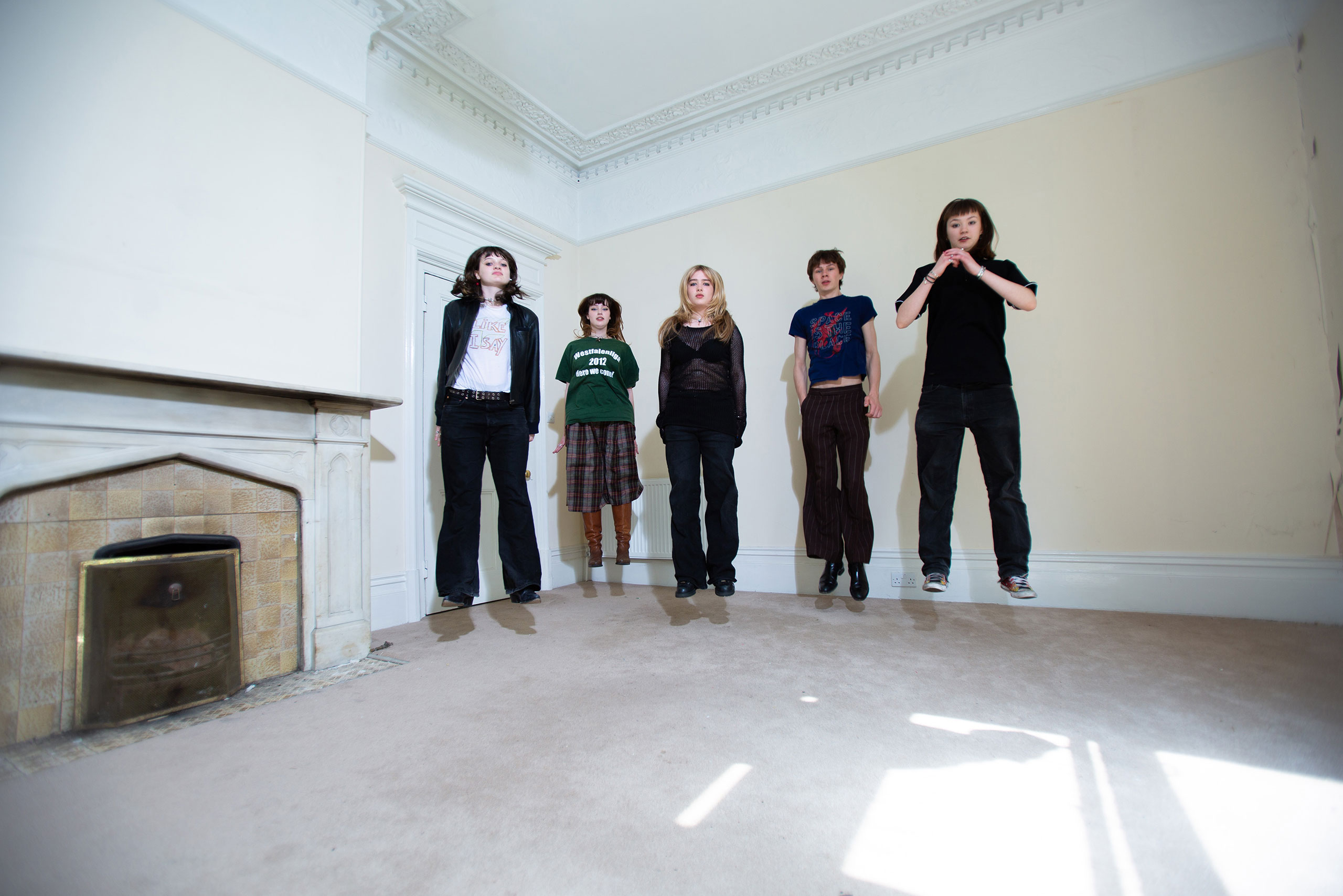 Man/Woman/Chainsaw have released their debut EP ‘Eazy Peazy’, and a live session video from The George Tavern