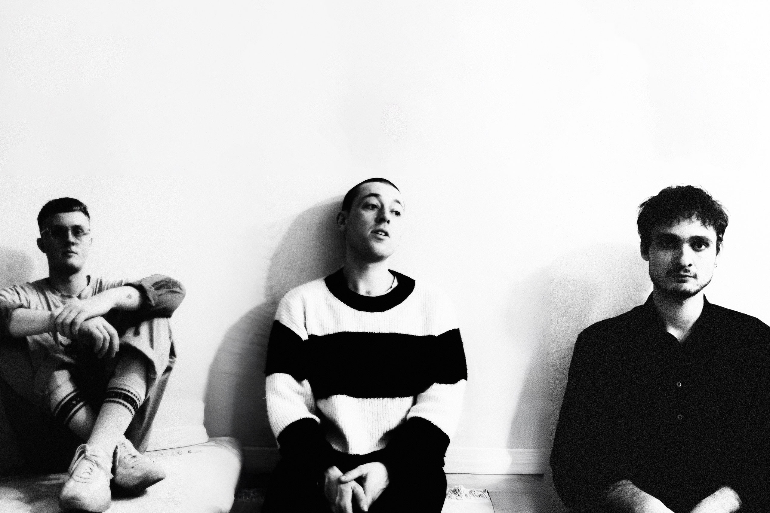 Bristol trio Mould’s new single ‘Chunks’ is about being bored and unappreciative