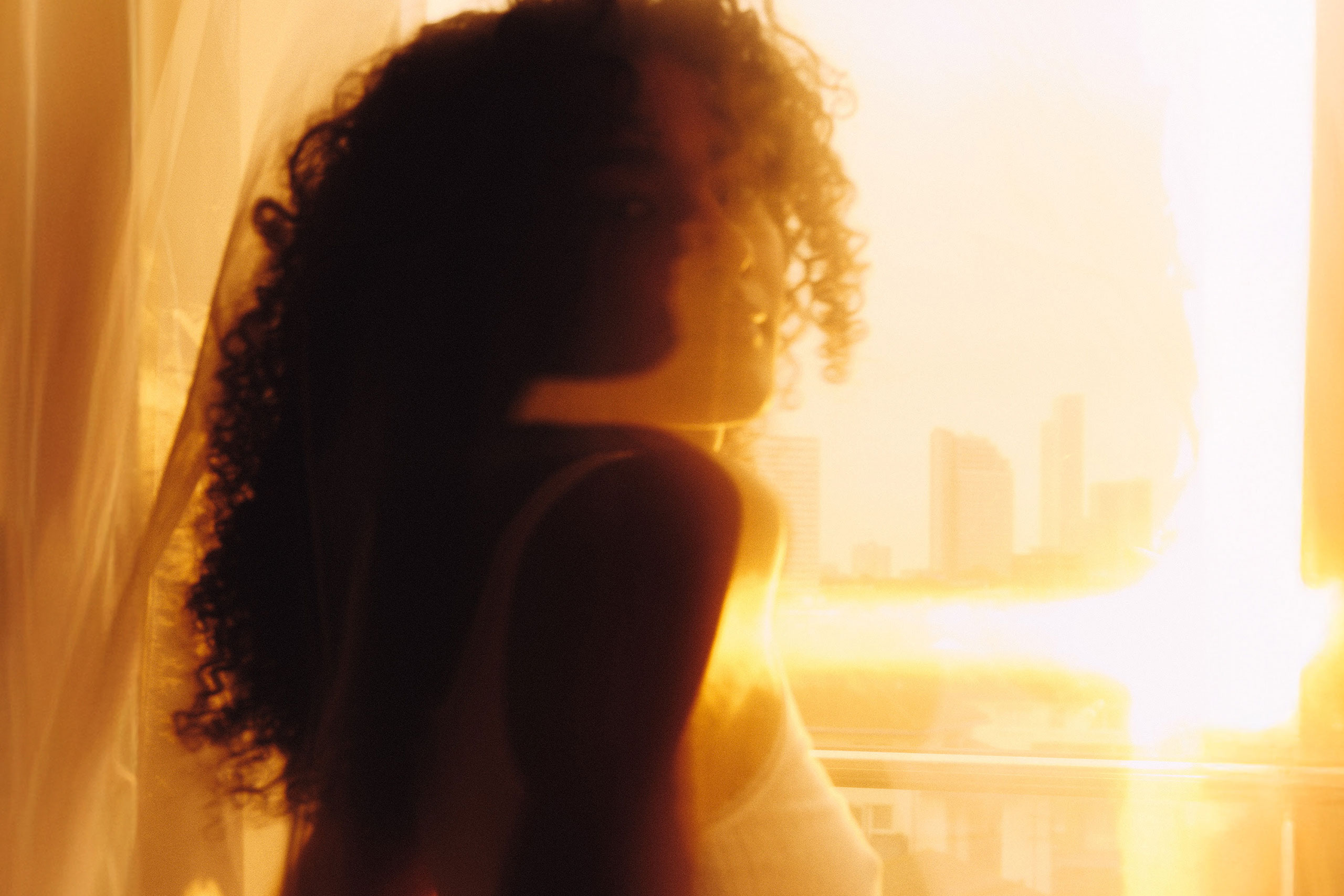 Olivia Dean has released a new single about falling in love, ‘Touching Toes’