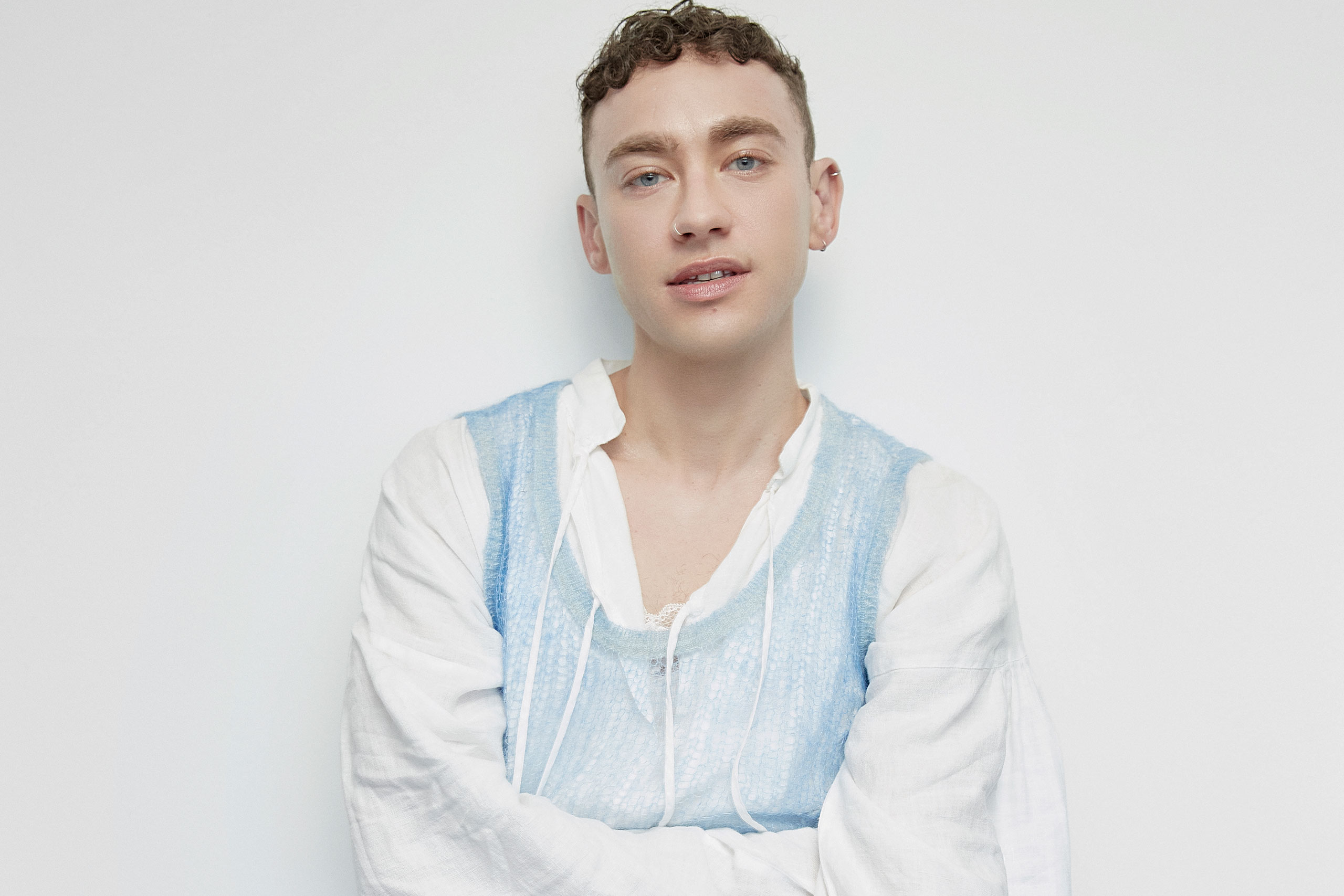 Olly Alexander has released his optimistic, 80s-inspired new single ‘Archangel’