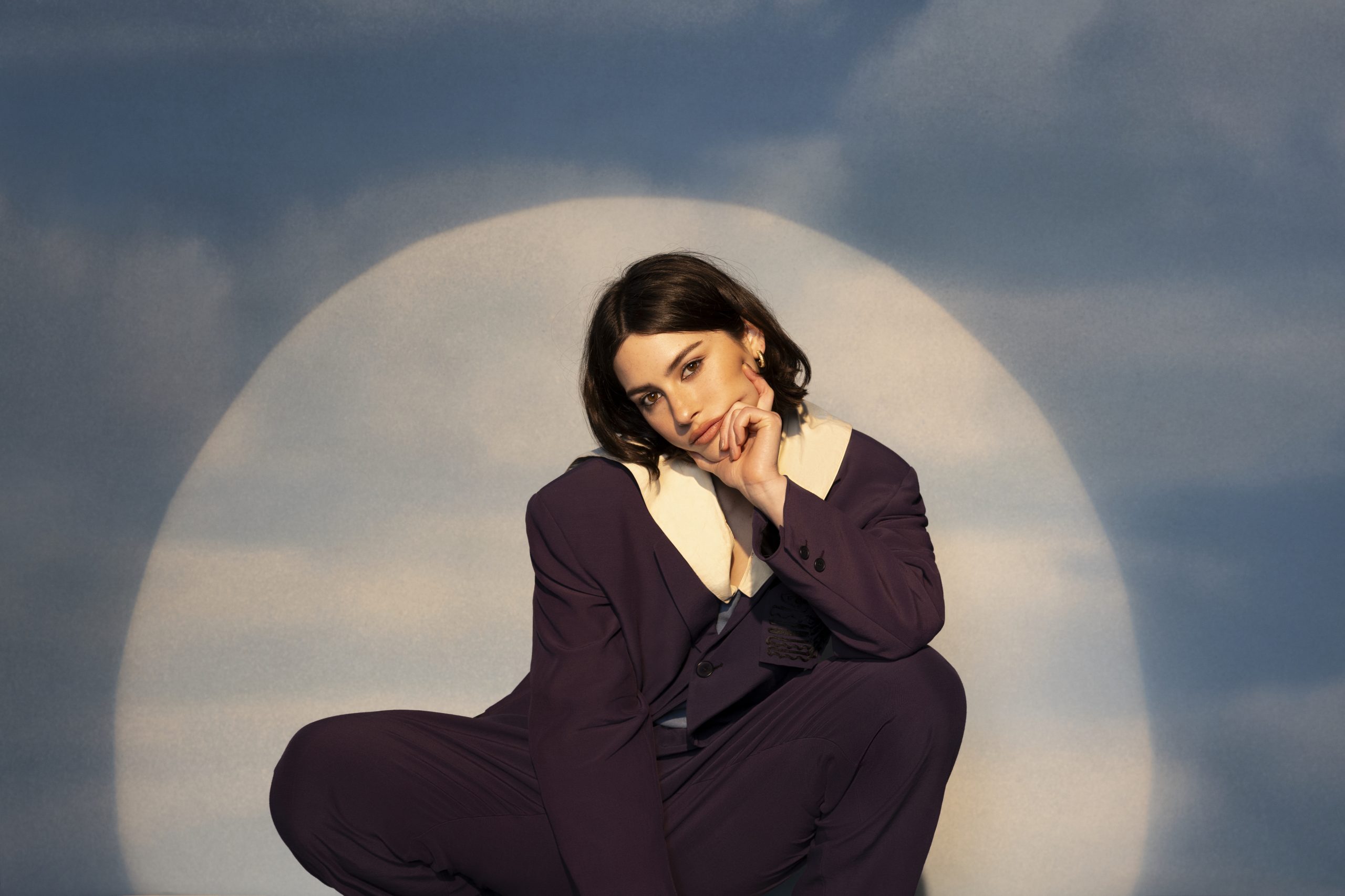 Watch Gracie Abrams perform ‘That’s So True’ and ‘I Love You, I’m Sorry’ on Saturday Night Live