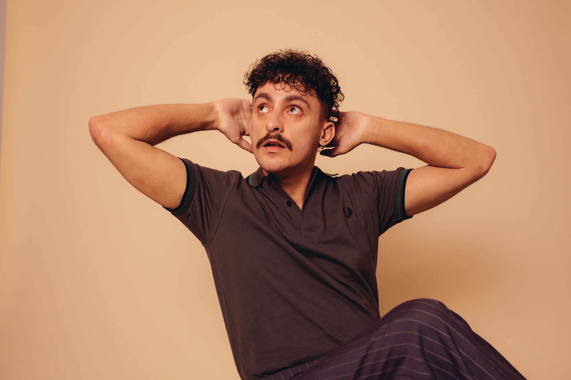 Antony Szmierek pays tribute to a fictional wedding party with his new single  ‘Angie’s Wedding’