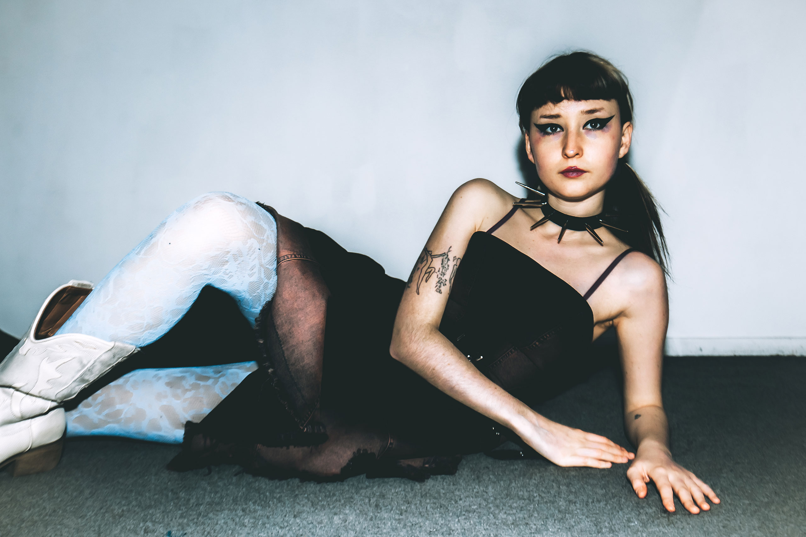 Hannahbella has released her new experimental pop single ‘Dainty Fae’
