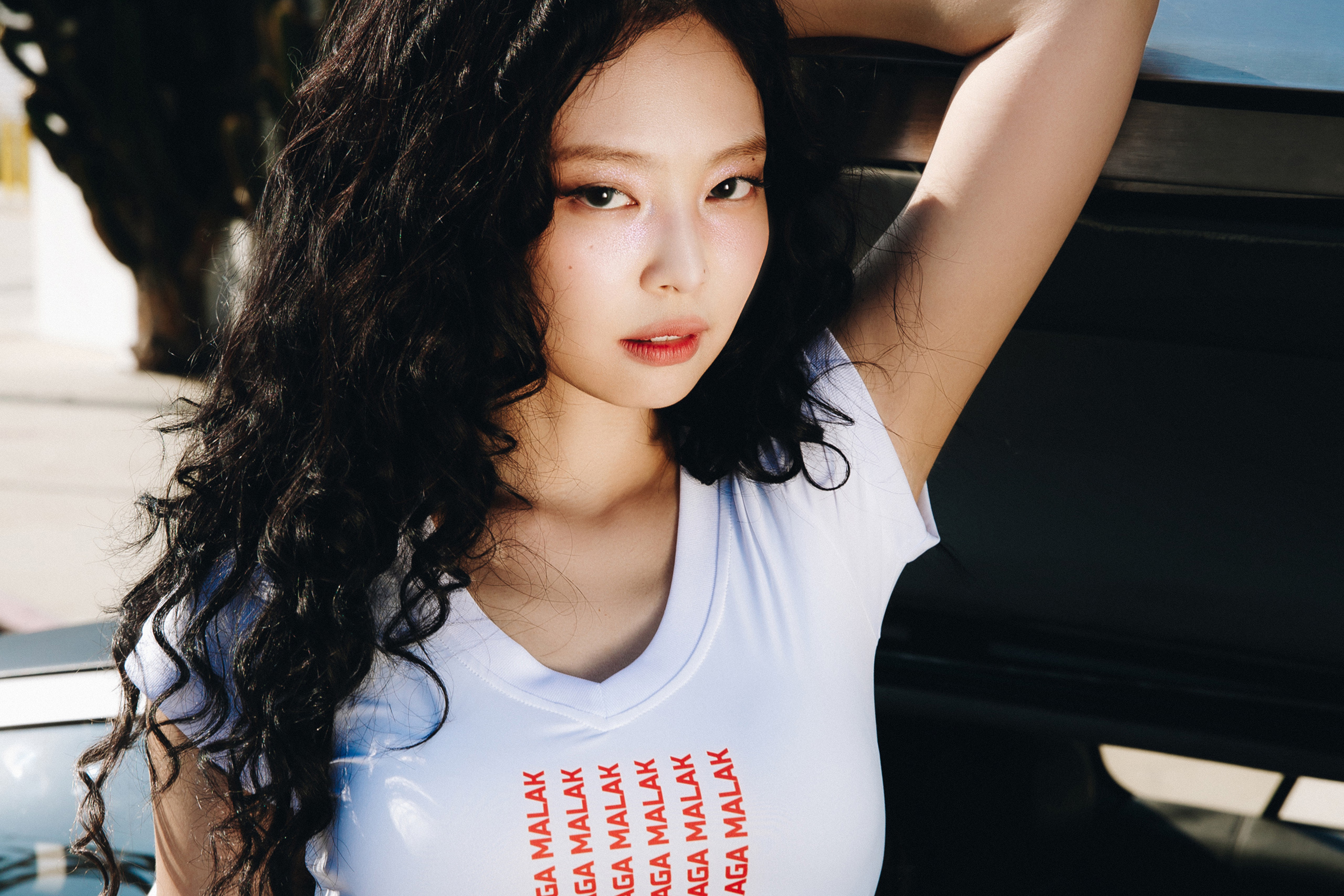 Jennie has teamed up with Dominic Fike for her new single ‘Love Hangover’