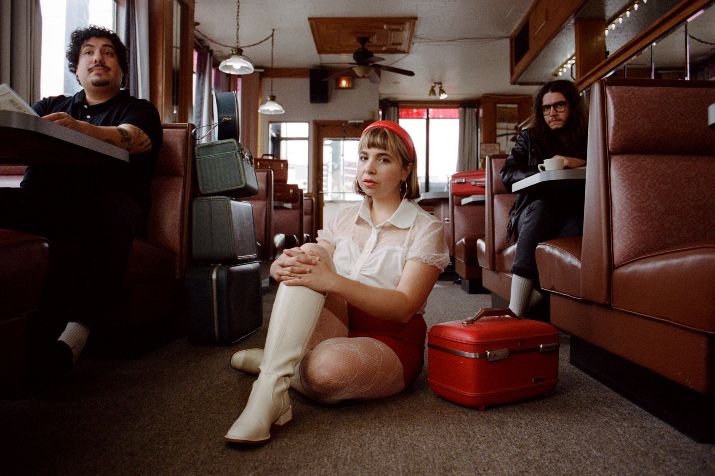 Beach Bunny have announced a new album ‘Tunnel Vision’, shared title track