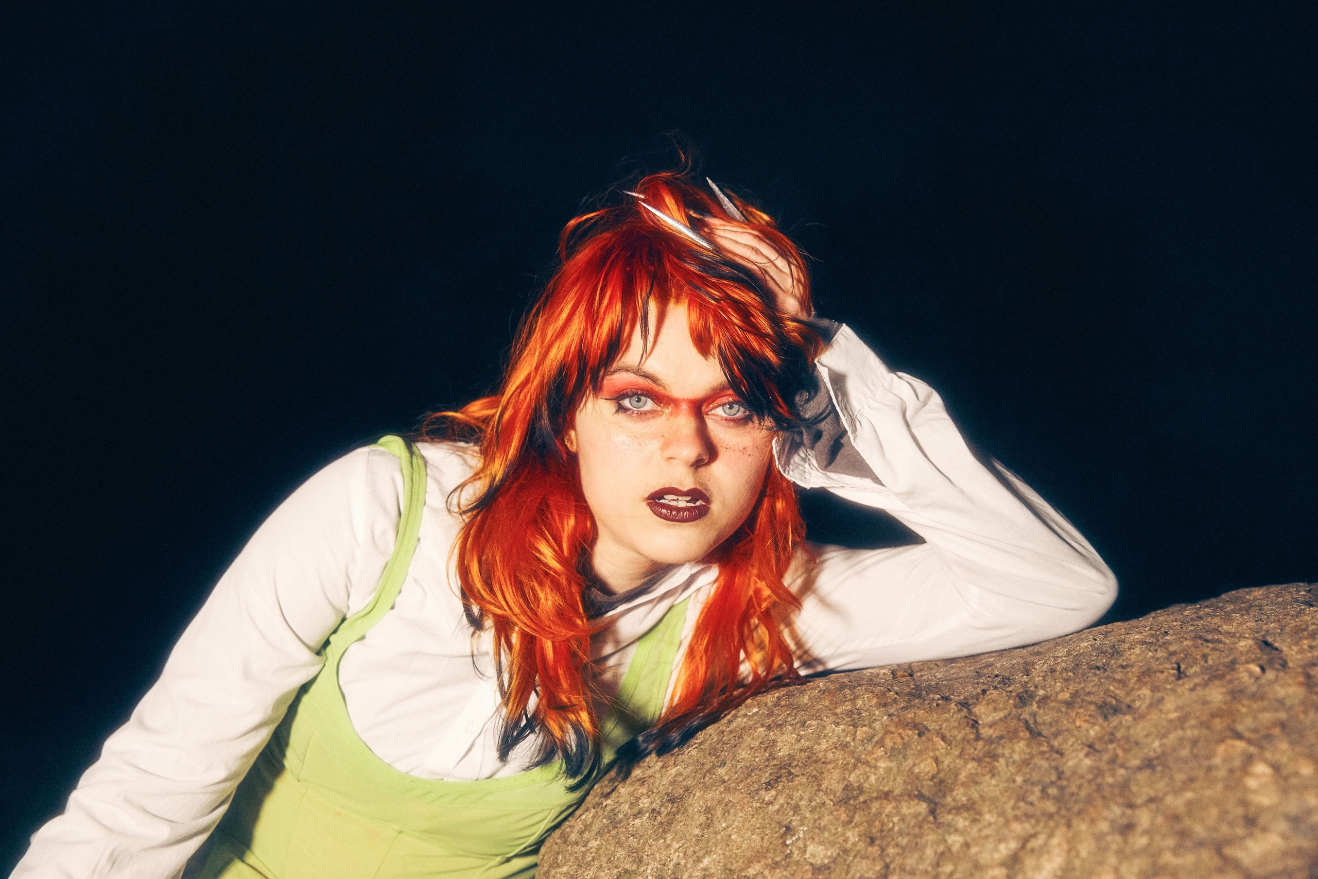 Ellie Dixon has shared a video for her rebellious new party song, ‘Guts’