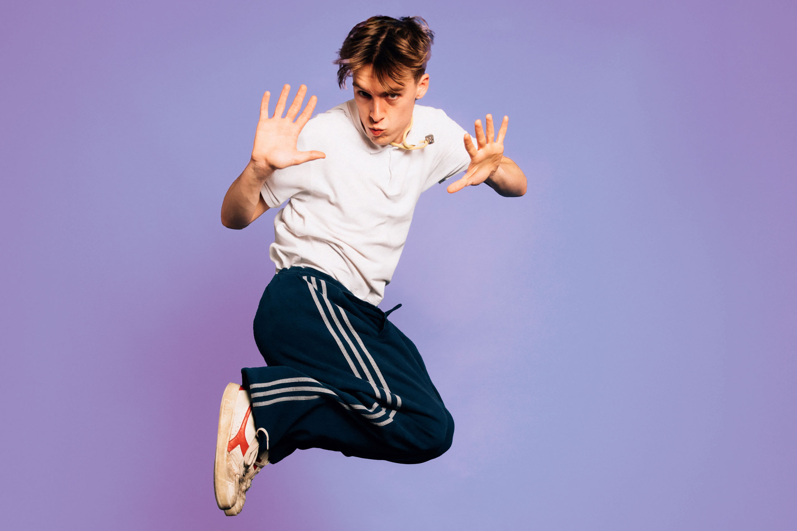 Giddy-up, Welly have shared new single ‘The Roundabout Racehorse’ ahead of their debut album