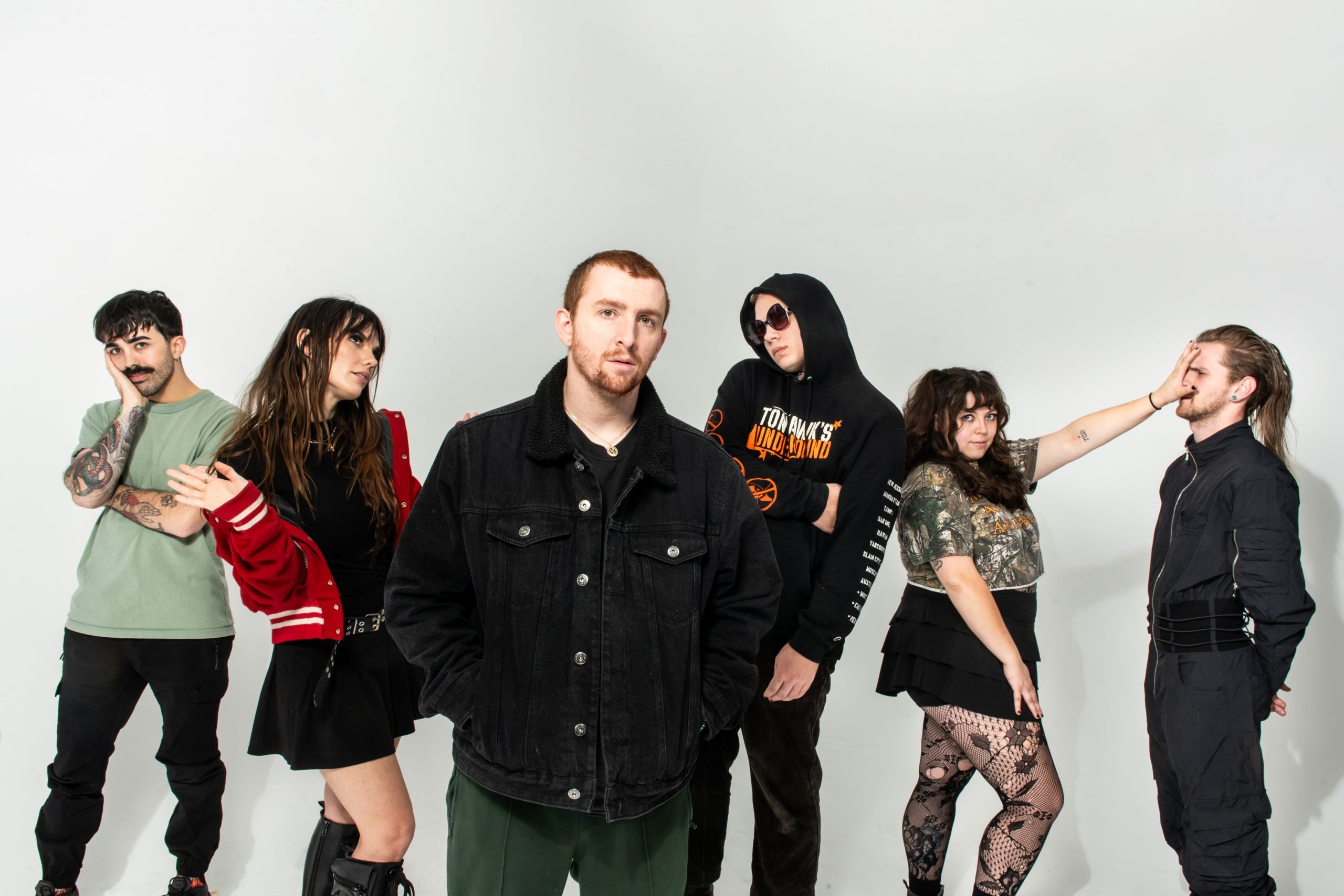 The Callous Daoboys pay tribute to their passions with new single ‘Distracted by the Mona Lisa’