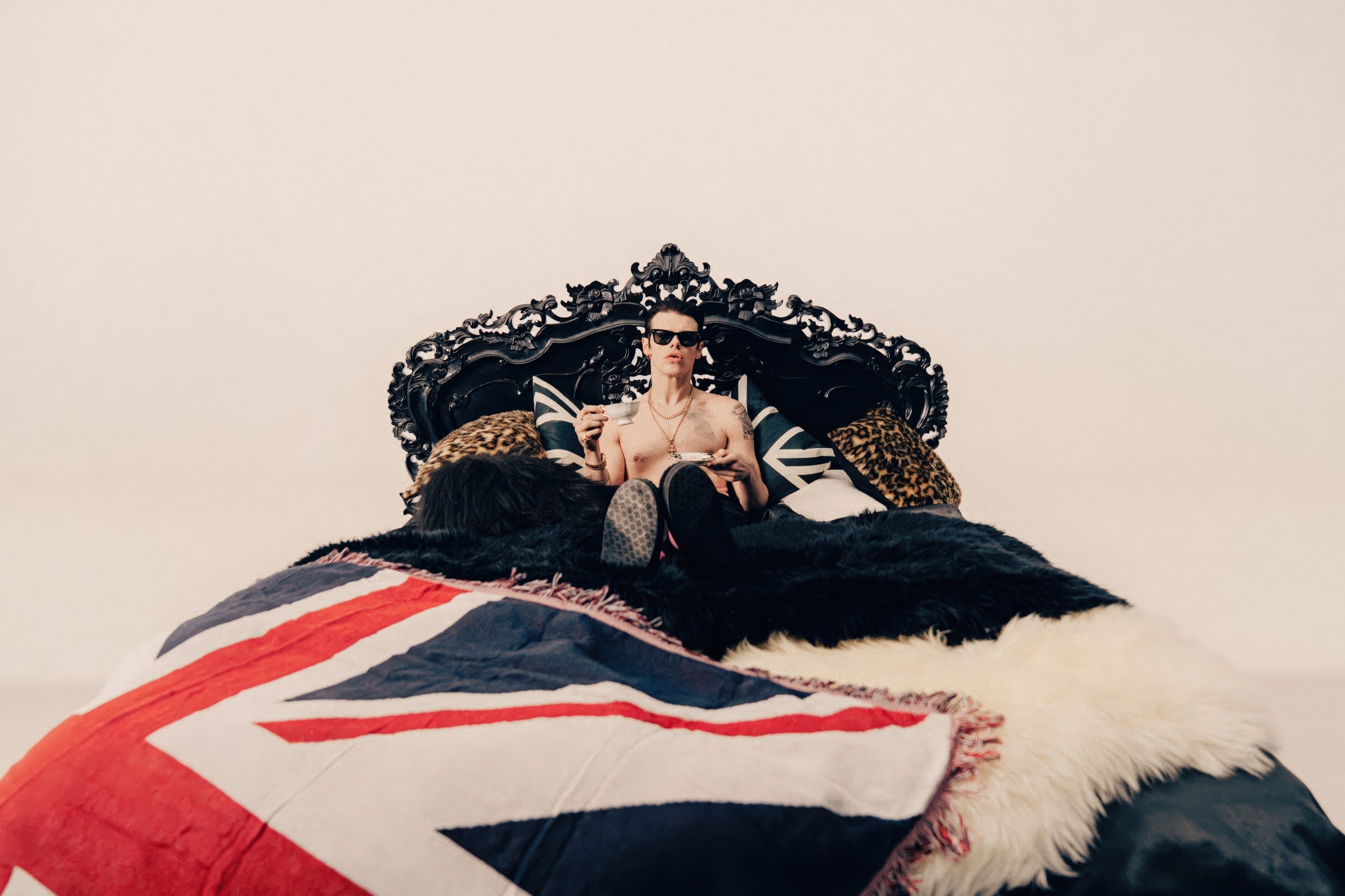 Yungblud celebrates British culture in new single ‘Lovesick Lullaby’