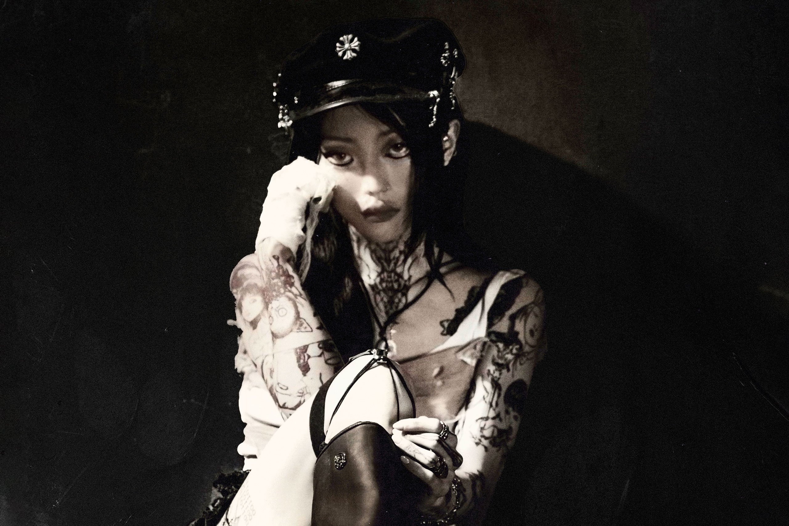 yeule has shared the title-track from upcoming album ‘Evangelic Girl is a Gun’