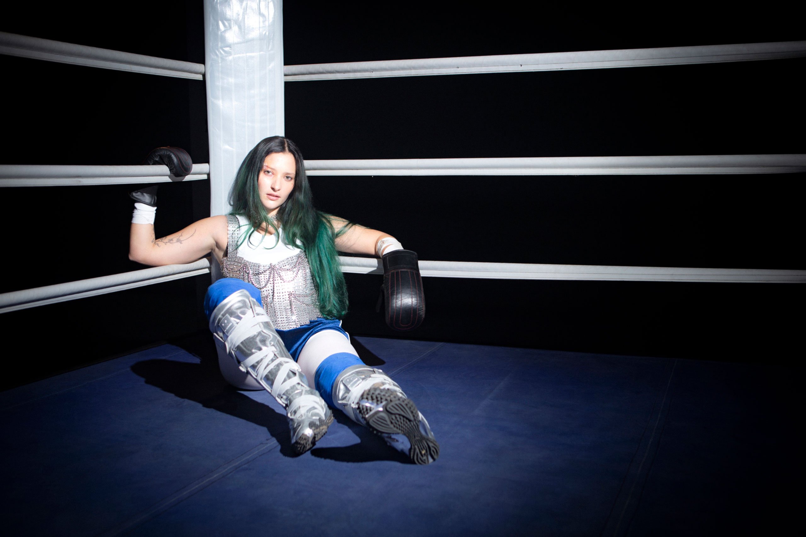 Au/Ra has returned with her raw new single ‘Blah’ after three-year break