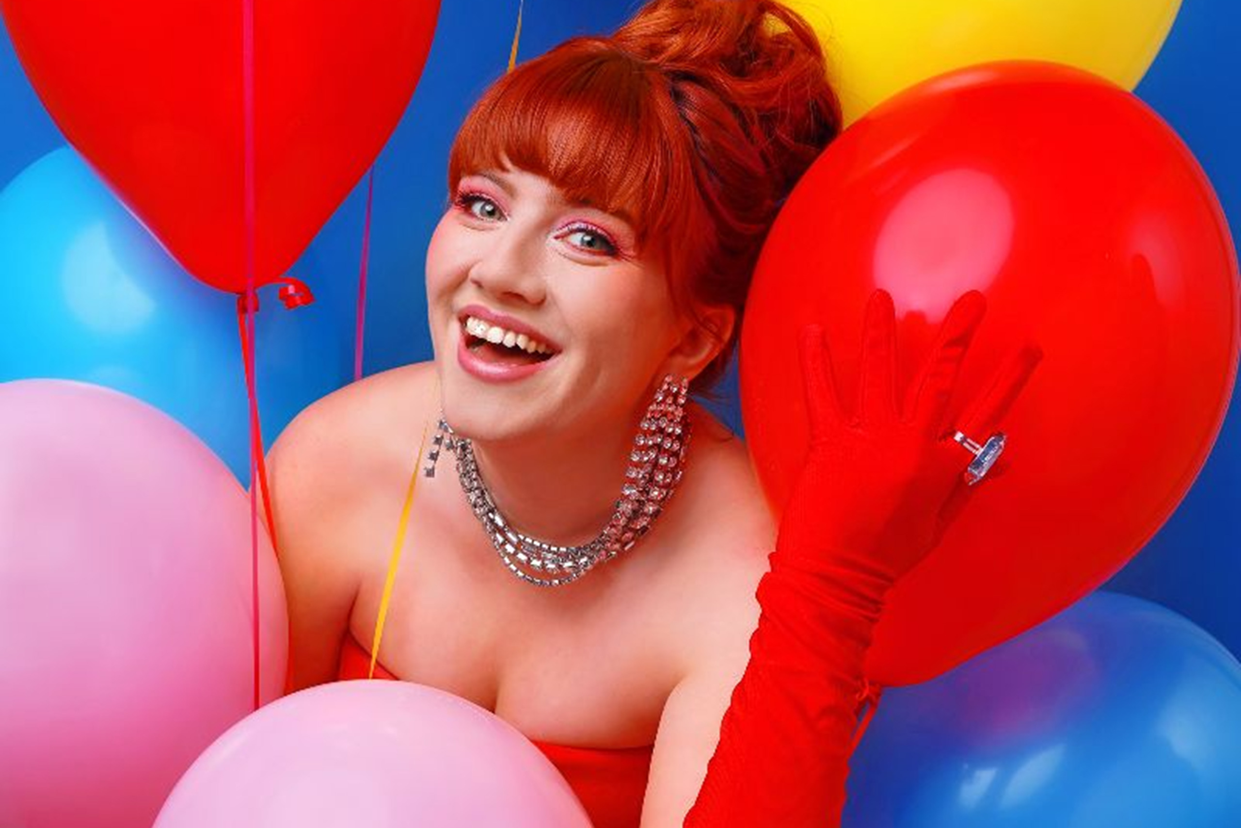 CMAT has released her new single ‘Take A Sexy Picture Of Me’: “It’s one of the best songs I’ve ever made”