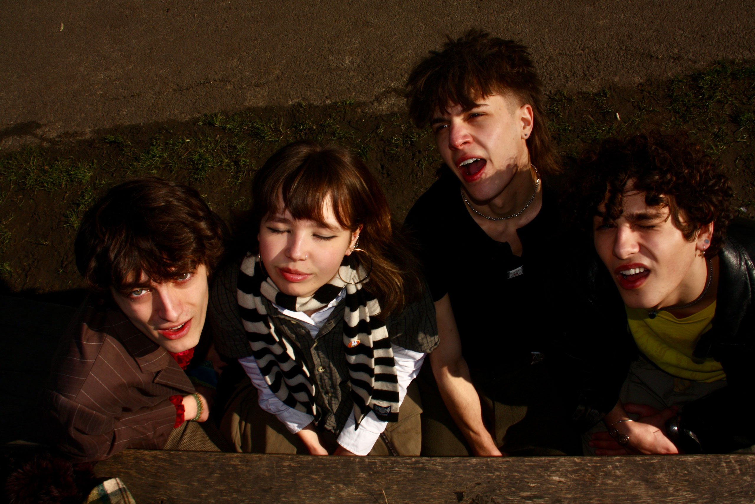 Welsh band MORN have released their chaotic debut single ‘Modern Man’ on Speedy Wunderground