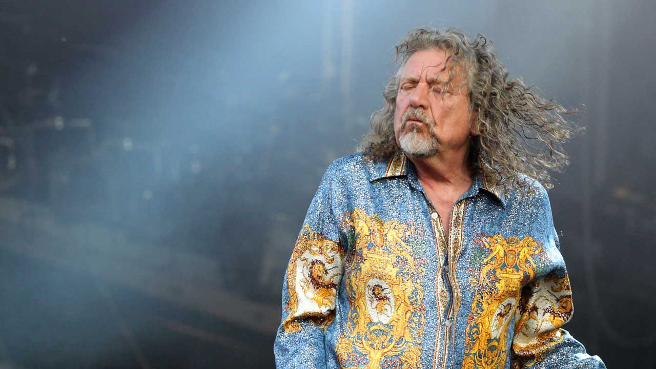 Watch Robert Plant play five Led Zeppelin classics in official 2014 pro-shot video