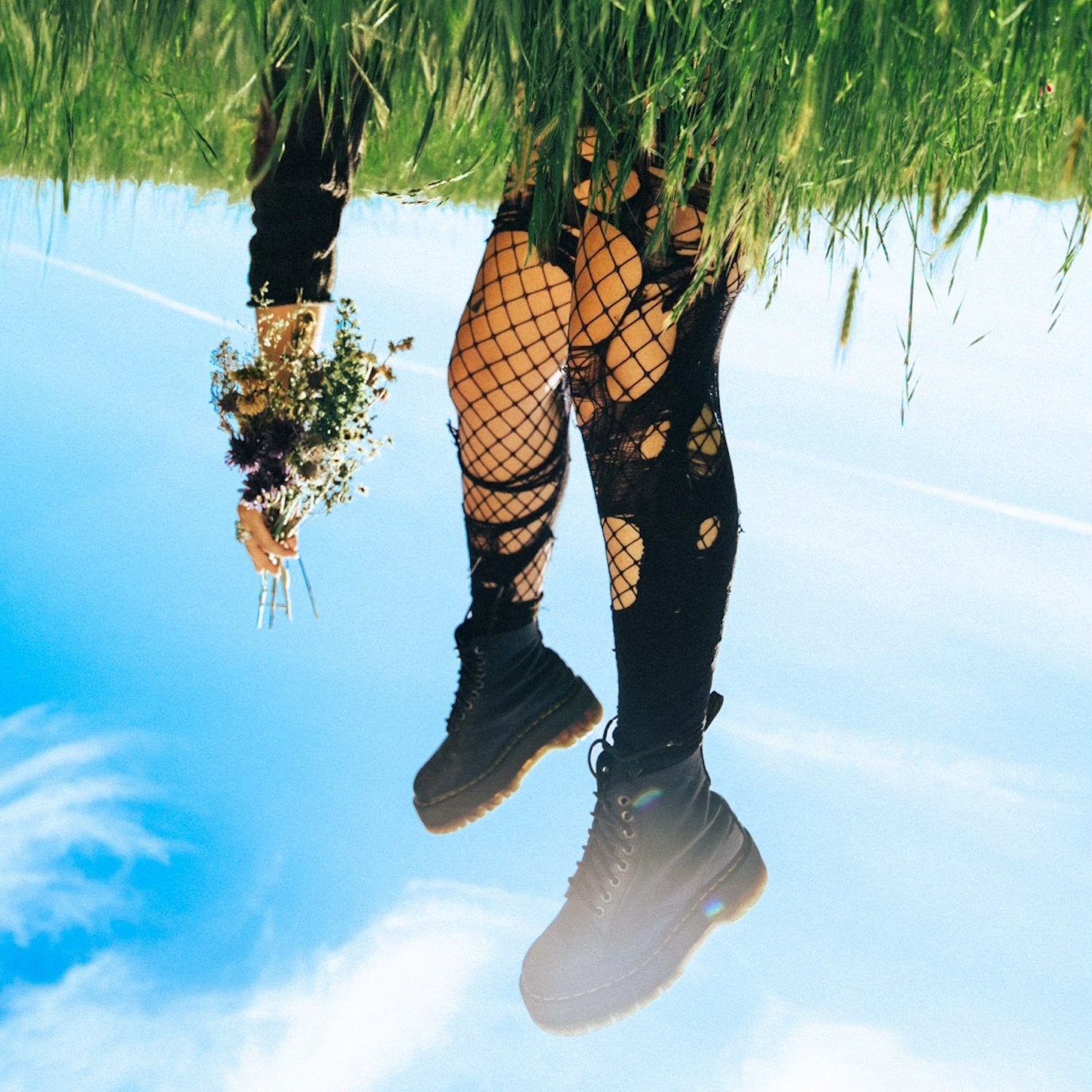 King Isis – SIRENITY EP