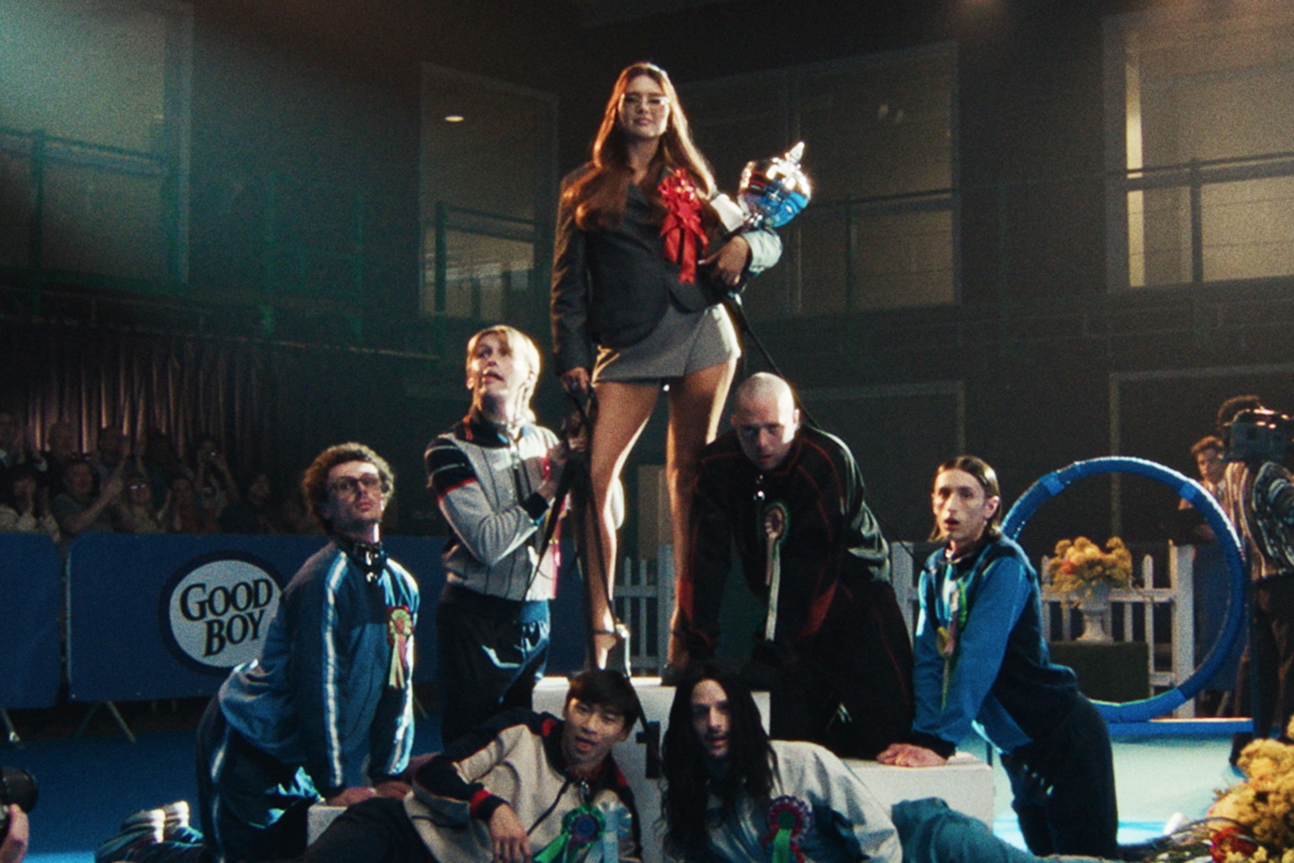 Mimi Webb has released a video for her new single ‘Love Language’