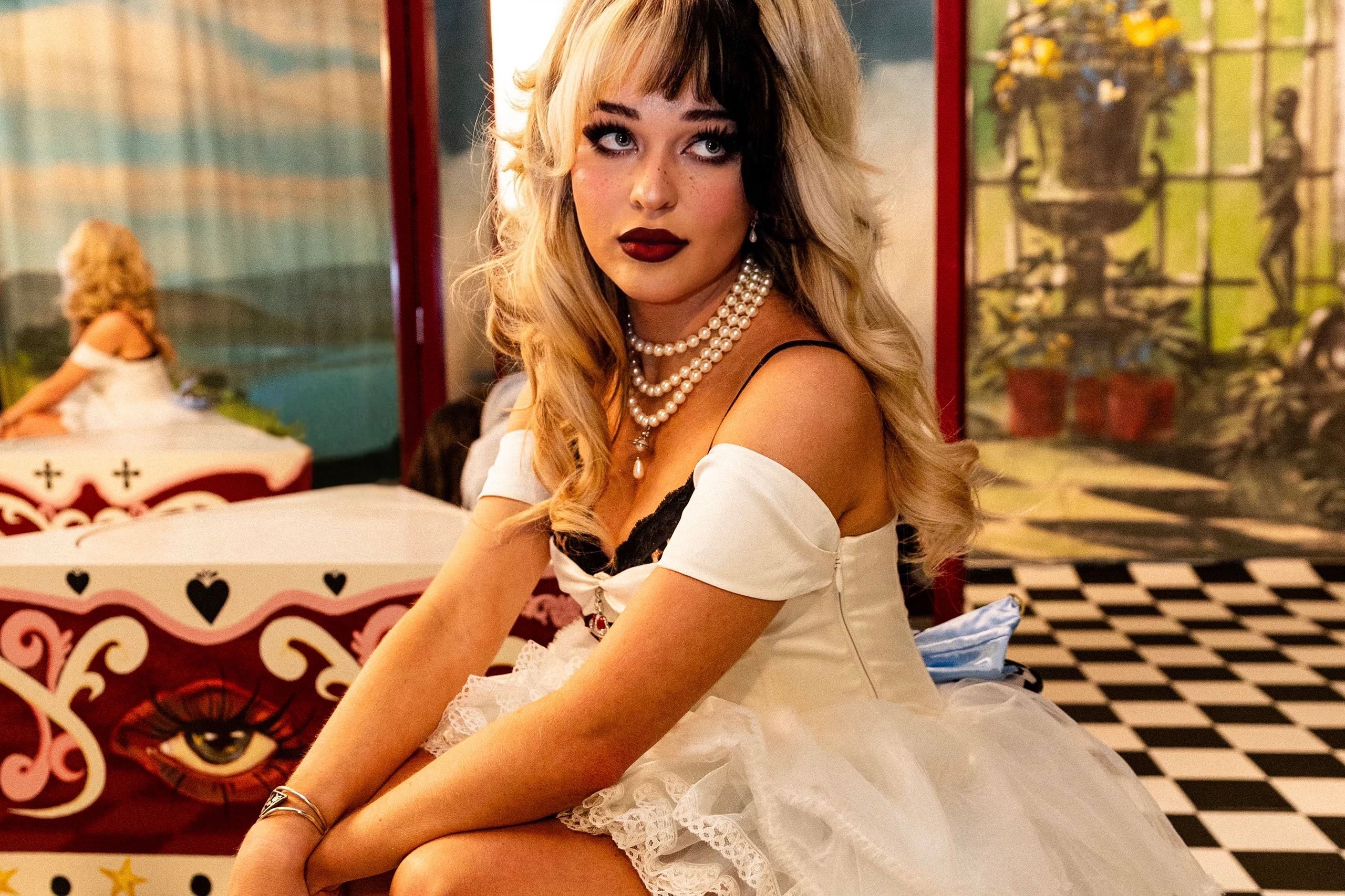 Luvcat has released a string version of debut single ‘Matador’ for its one-year anniversary