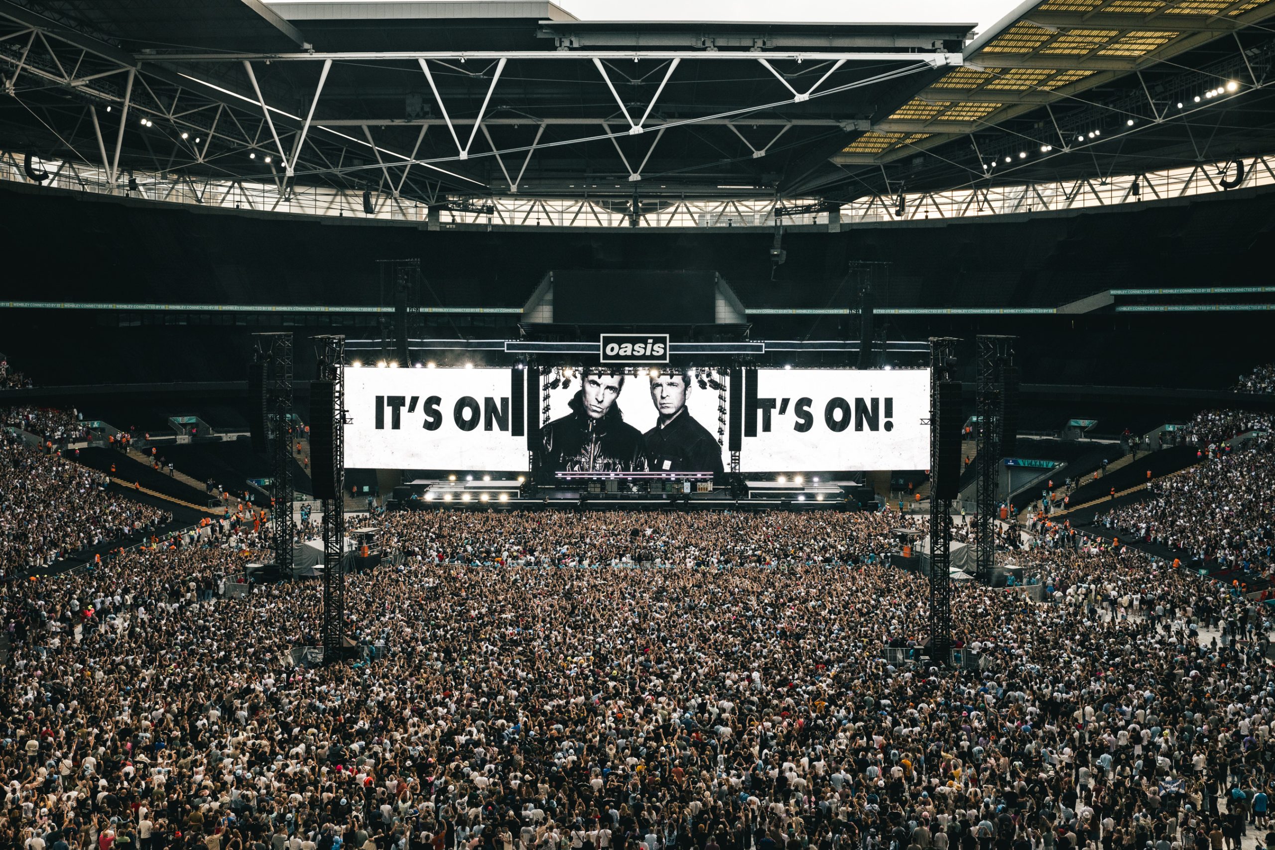 “It’s good to be fucking back!”: Oasis arrive at Wembley Stadium