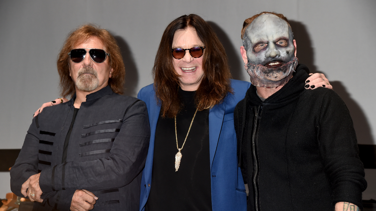 “One of the scariest songs I ever heard.” Slipknot’s Corey Taylor pays tribute to Black Sabbath, reveals the song he listens to so he can “go some place mentally.”