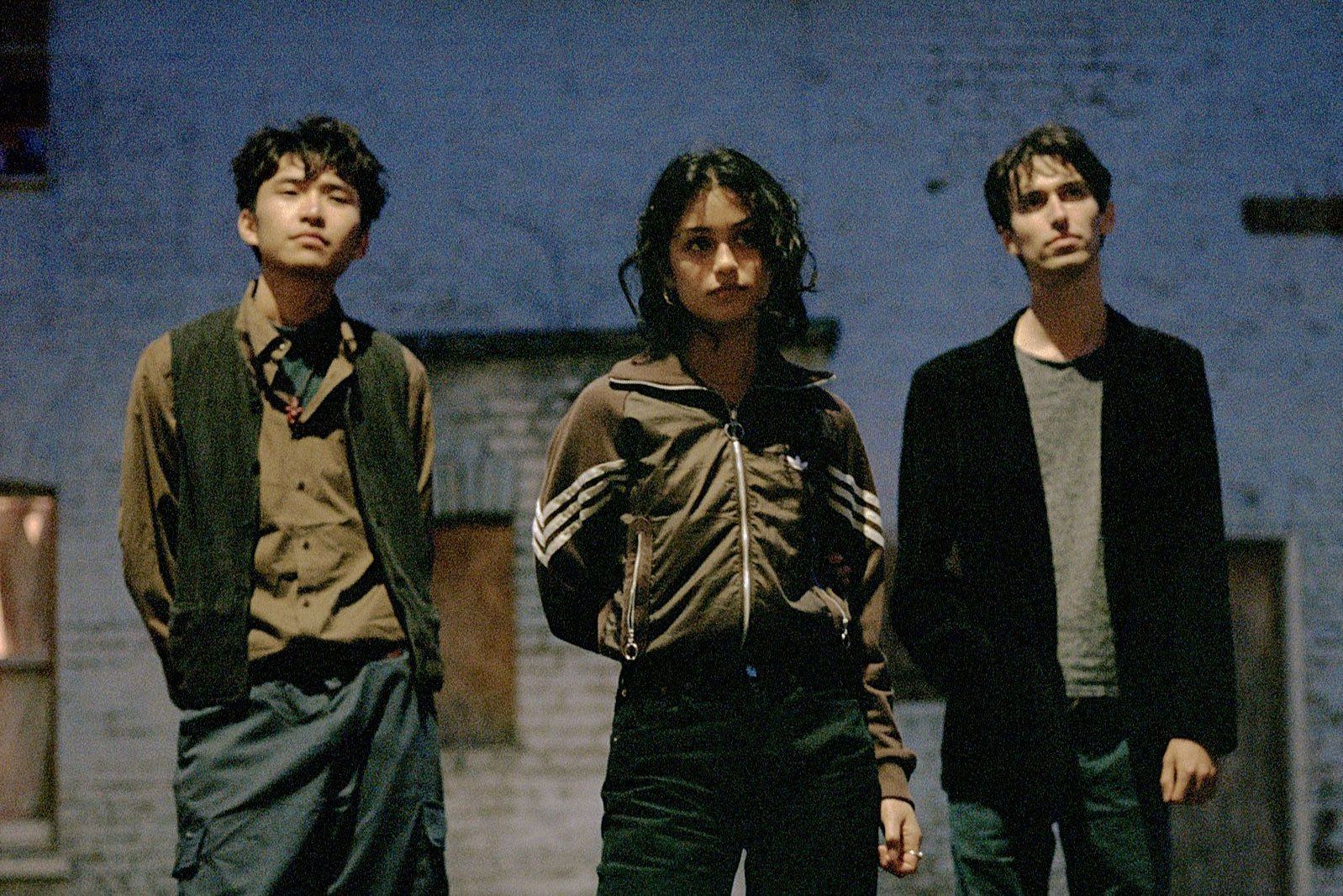 Honeyglaze have unveiled their new track ‘Turn Out Right’ from Opus Kink-curated fundraiser ‘A Hideous Collective’