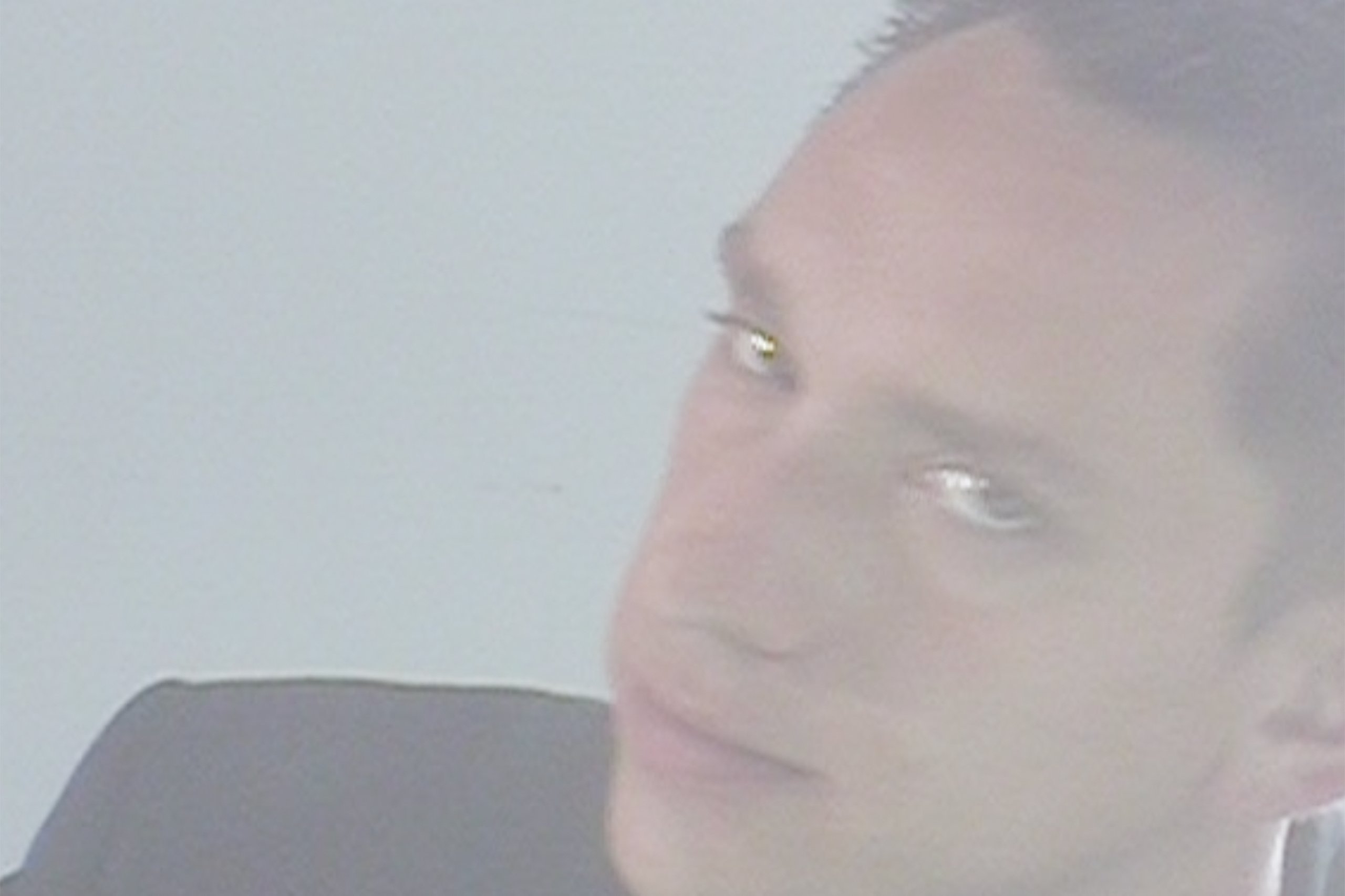 Oliver Sim is back with his infatuated new single, ‘Obsession’