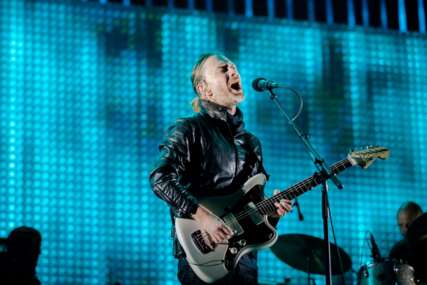 Radiohead announce live album ‘Hail to the Thief Live Recordings 2003-2009’ and share ‘There, There’ performance