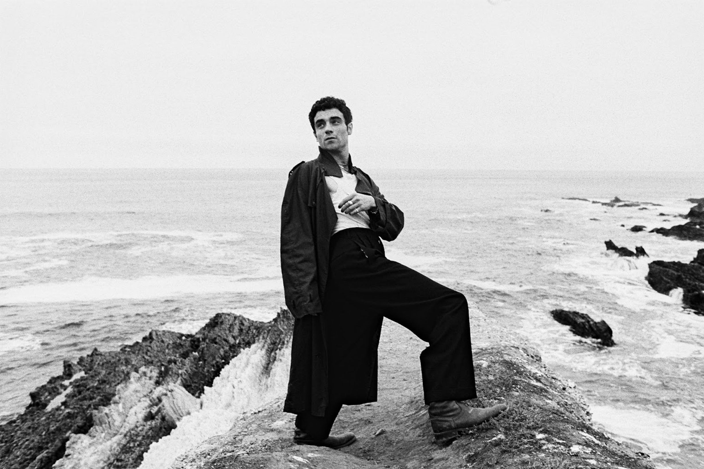 Del Water Gap has confirmed his third album ‘Chasing The Chimera’ with new single ‘Marigolds’