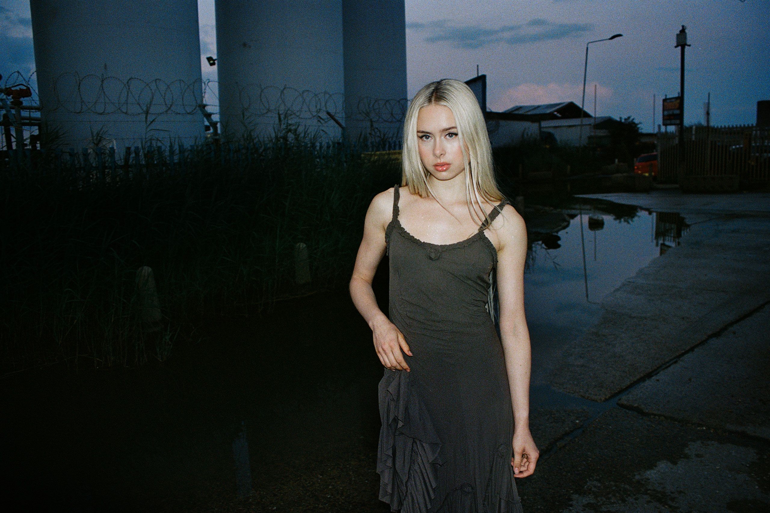 Erin LeCount has dropped a tense new single, ‘808 HYMN’