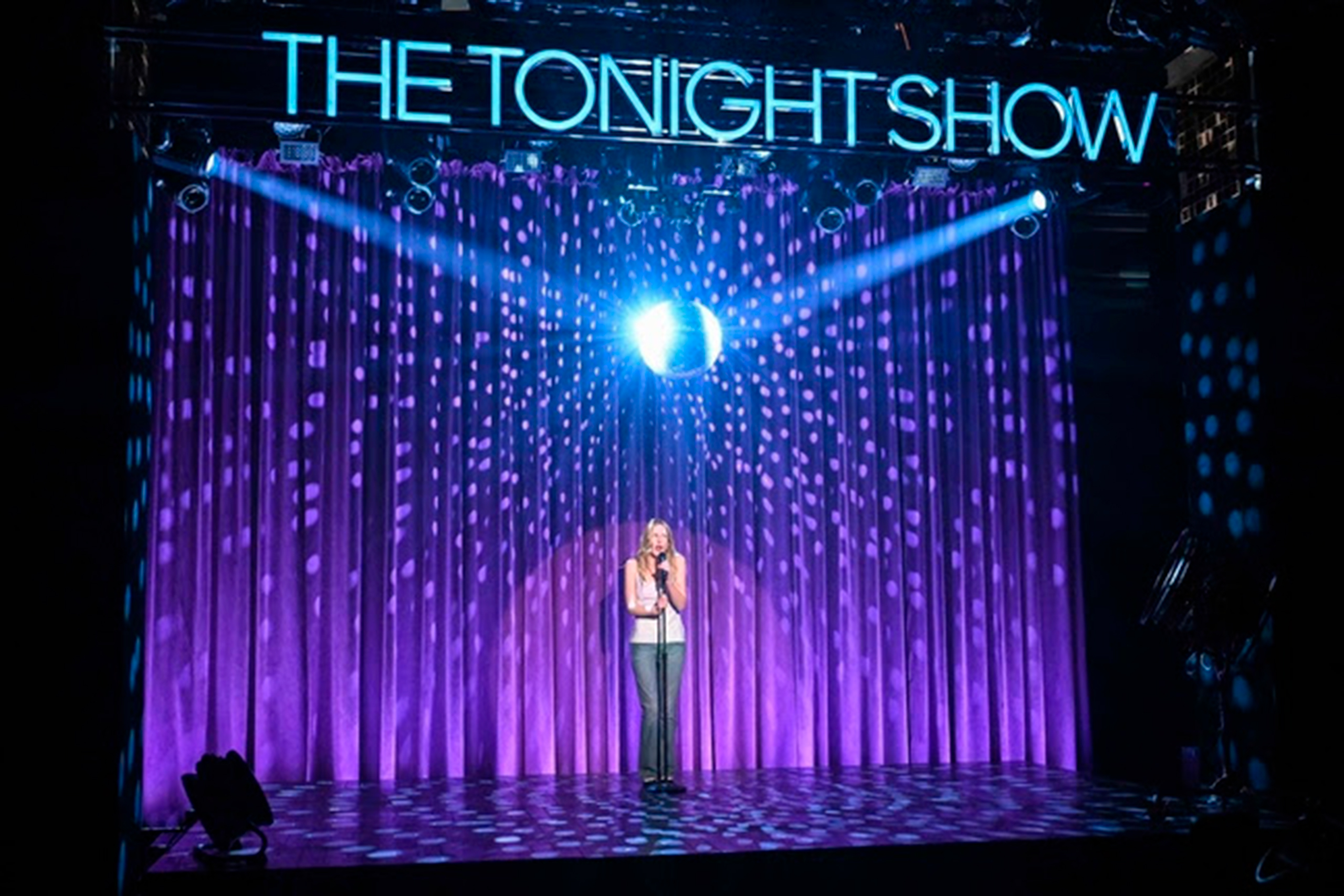 Watch Audrey Hobert make her TV debut on The Tonight Show
